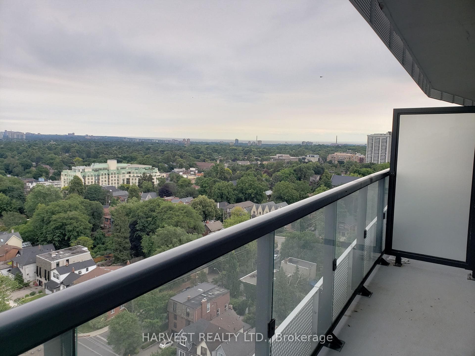 11 Lillian Street Unit 1510, Leaside / Davisville, ON M4S 0C3 - Photo 1