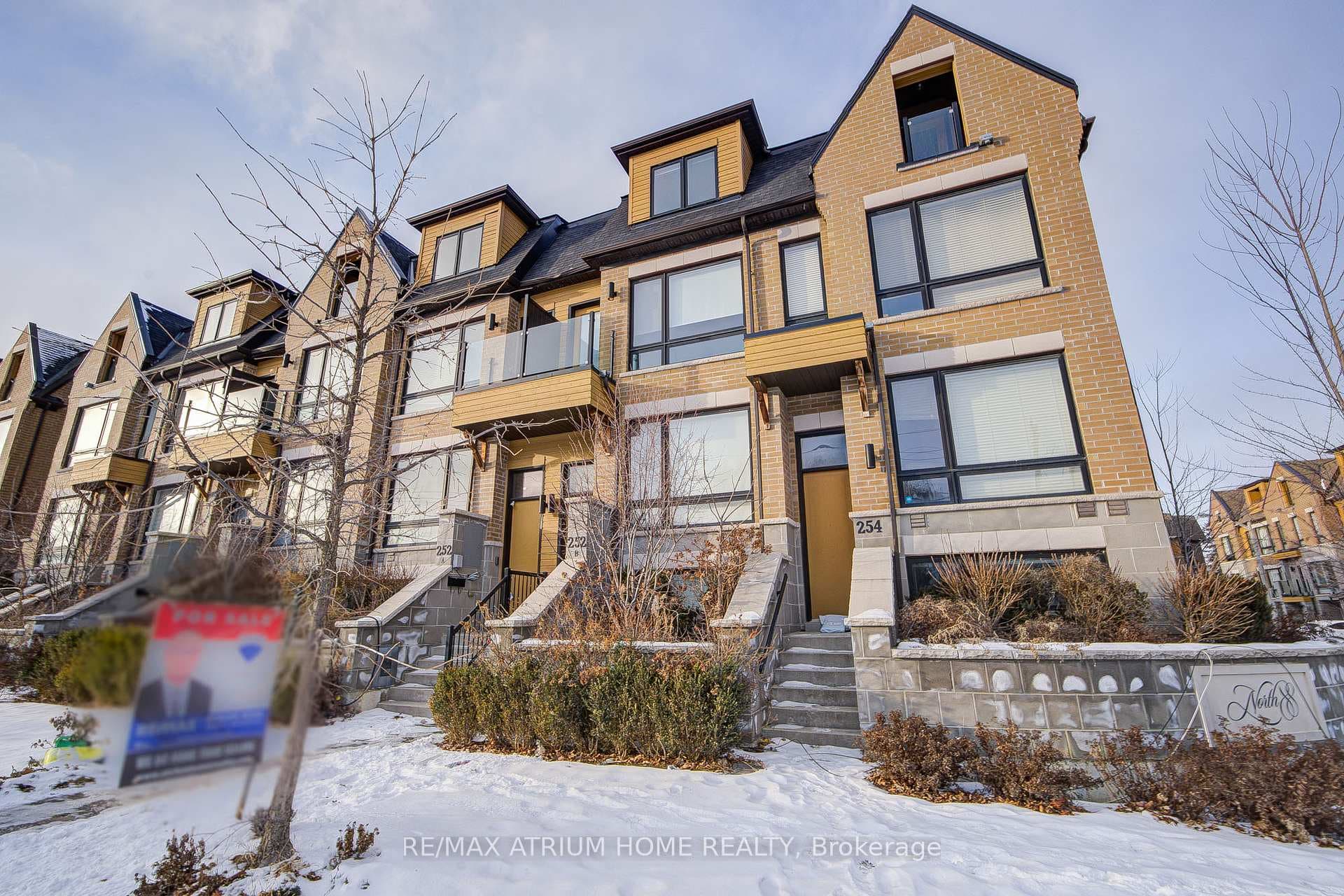 252B Finch Avenue, Willowdale / Newtonbrook, ON M2N 0K3 - Photo 1