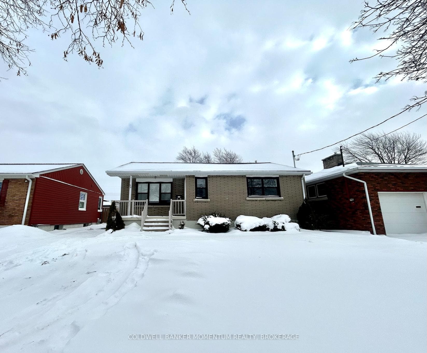 34 Golden Boulevard Unit Main, Welland, ON L3B 1H4 - Photo 1