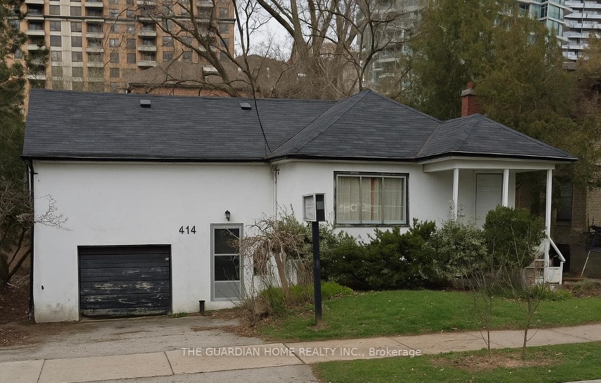 414 Kenneth Avenue, Willowdale / Newtonbrook, ON M2N 4W1 - Photo 1