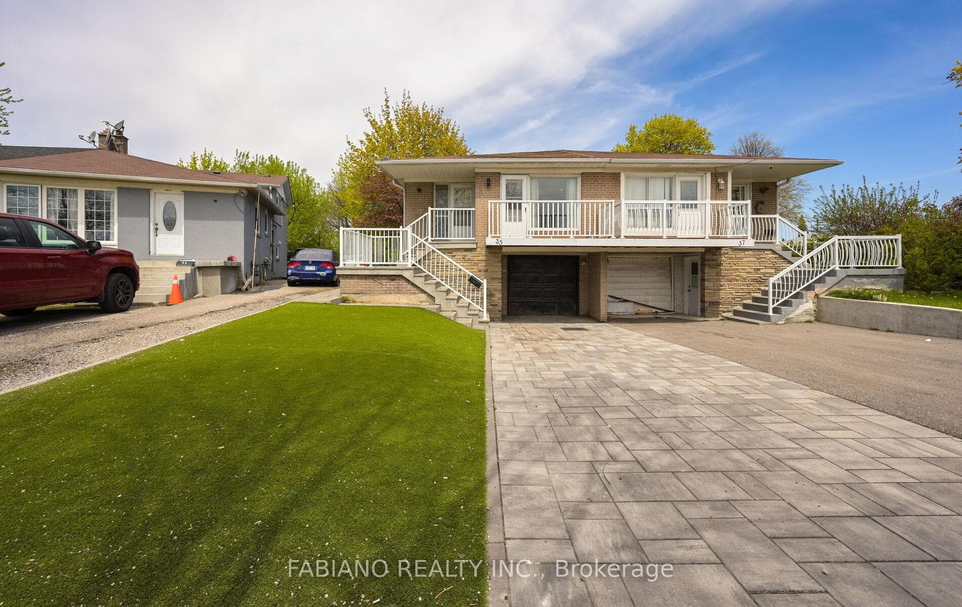 35 Murchison Crescent, Toronto W10