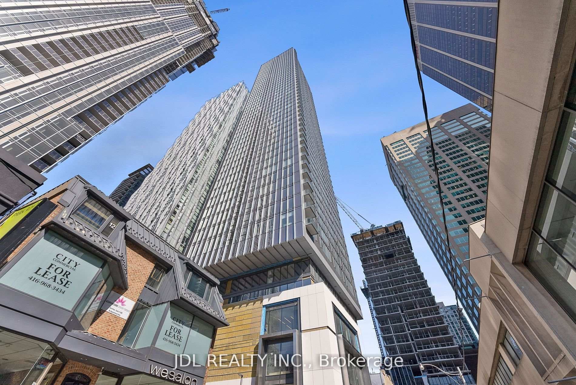 8 Cumberland Street Unit 2103, Annex / Yorkville / Summerhill, ON M4W 0B6 - Photo 1