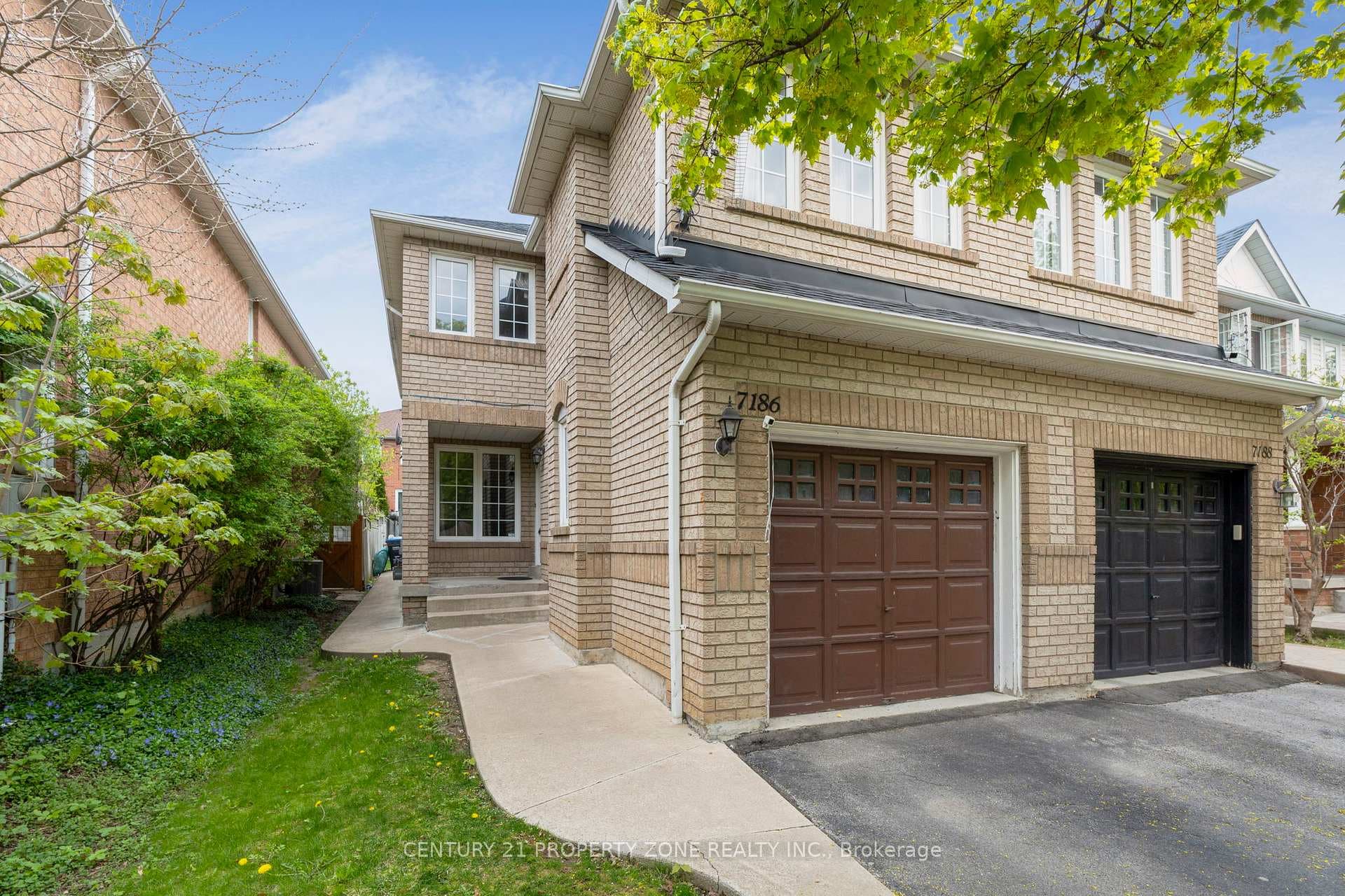 7186 Waldorf Way, Mississauga, ON L5N 7P8 - Photo 1