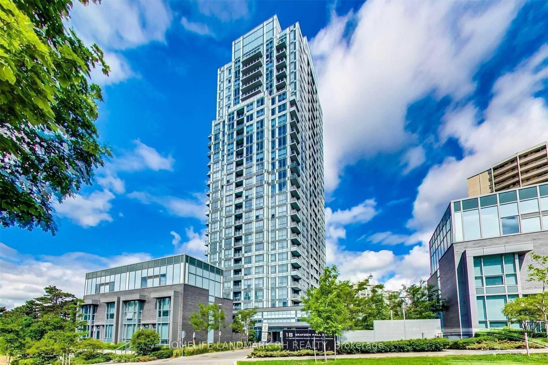 18 Graydon Hall Drive Unit 208, Don Mills / Parkwoods / Victoria Village, ON M3A 0A4 - Photo 1