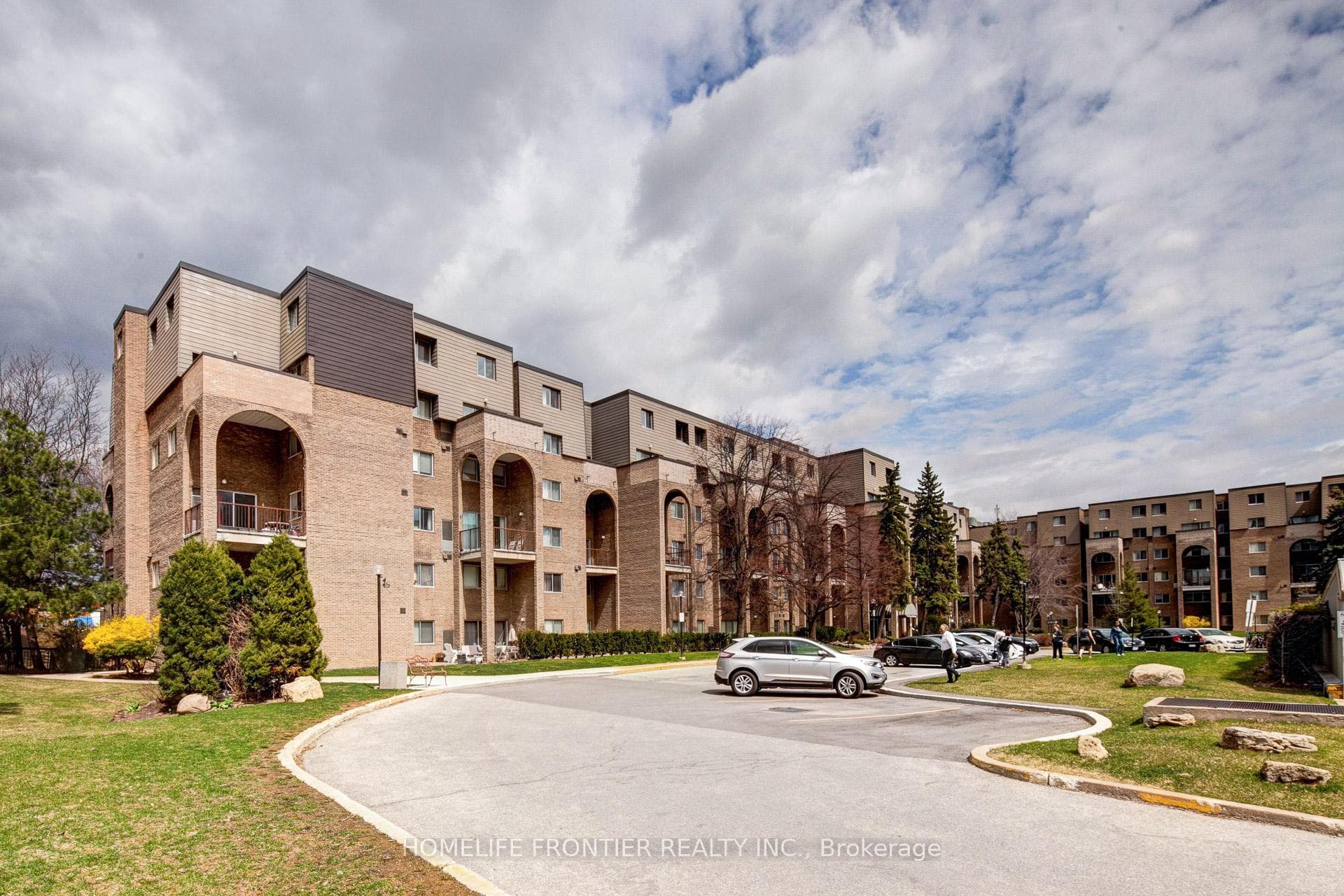 4005 Don Mills Road Unit 134, Hillcrest Village / Bayview Village, ON M2H 3J9 - Photo 1