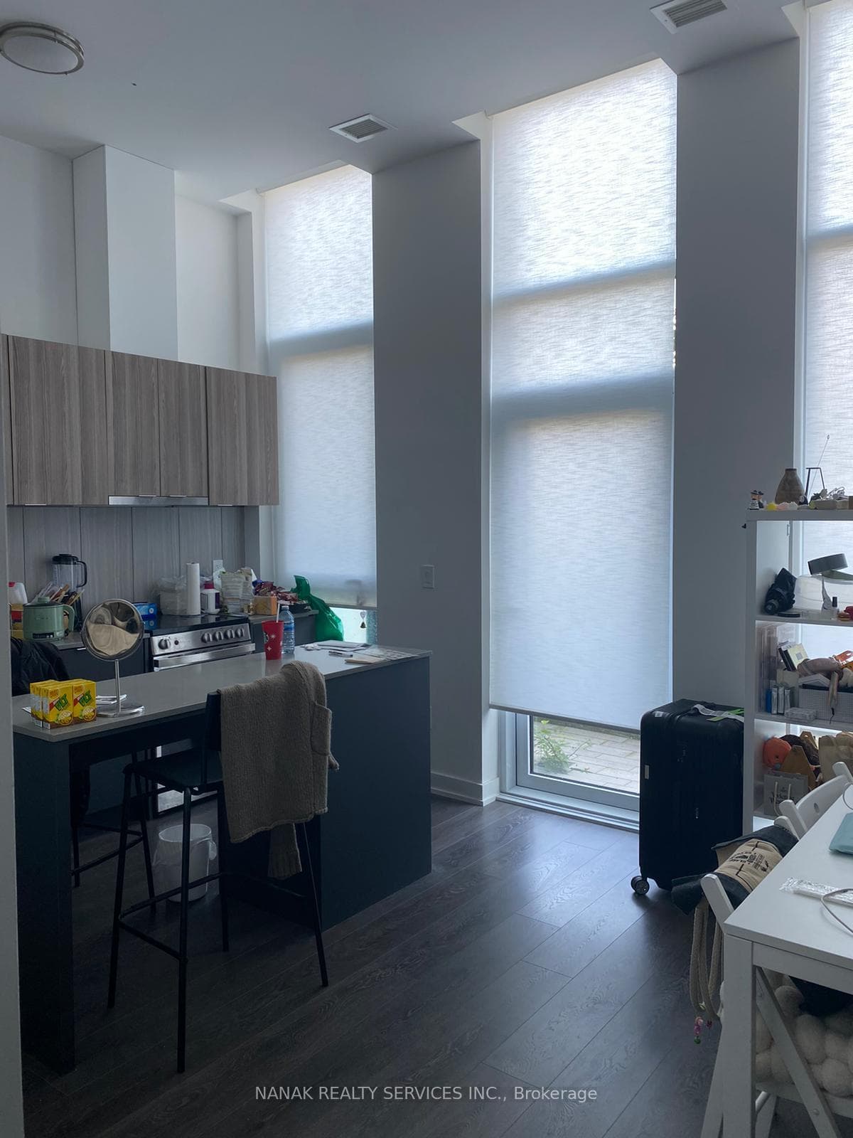 8 Tippet Road Unit 111, North York (Bathurst Manor / Clanton Park), ON M3H 0E7 - Photo 1