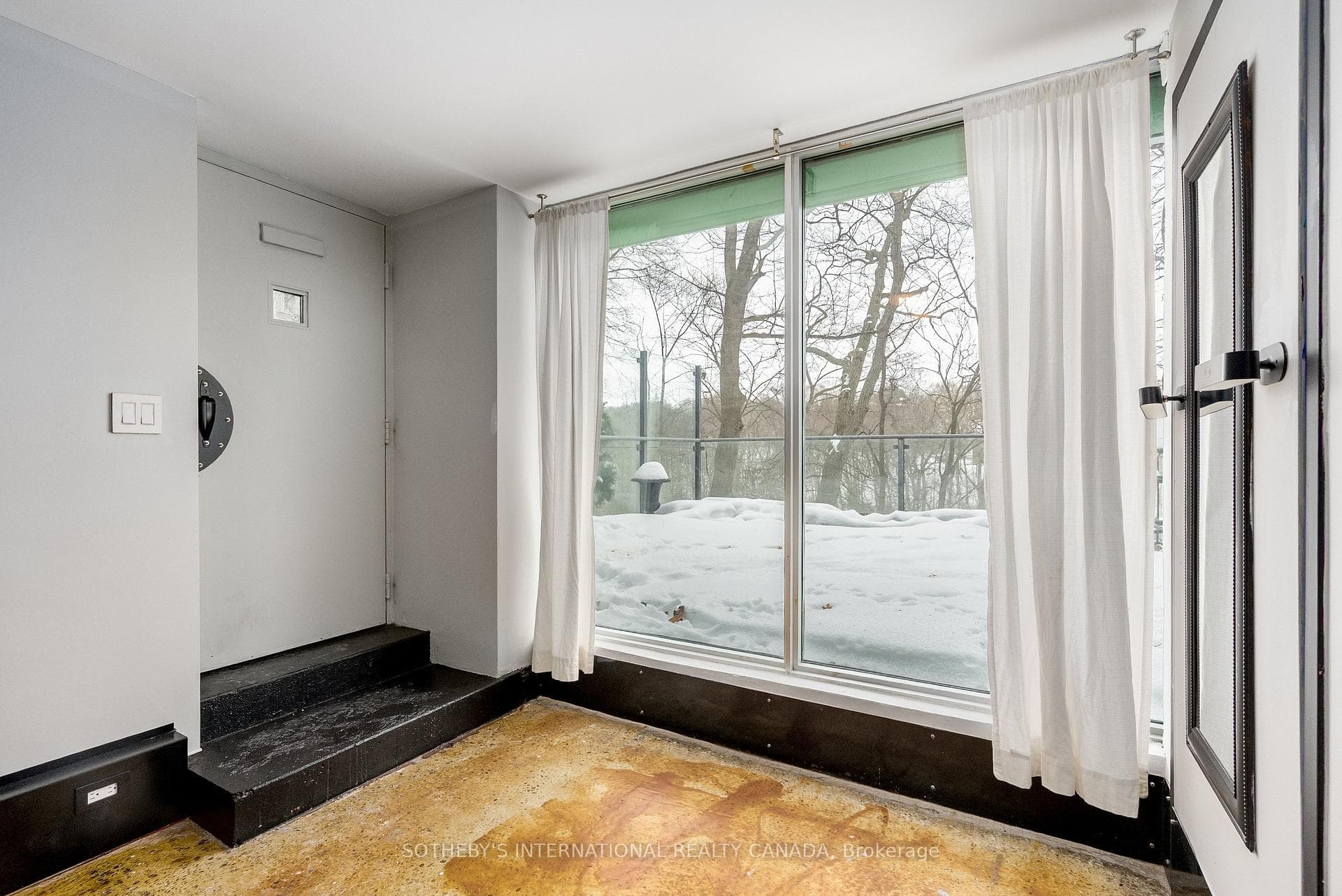 62 Summerhill Gardens Unit Lower, Rosedale / Moore Park, ON M4T 1B4 - Photo 1
