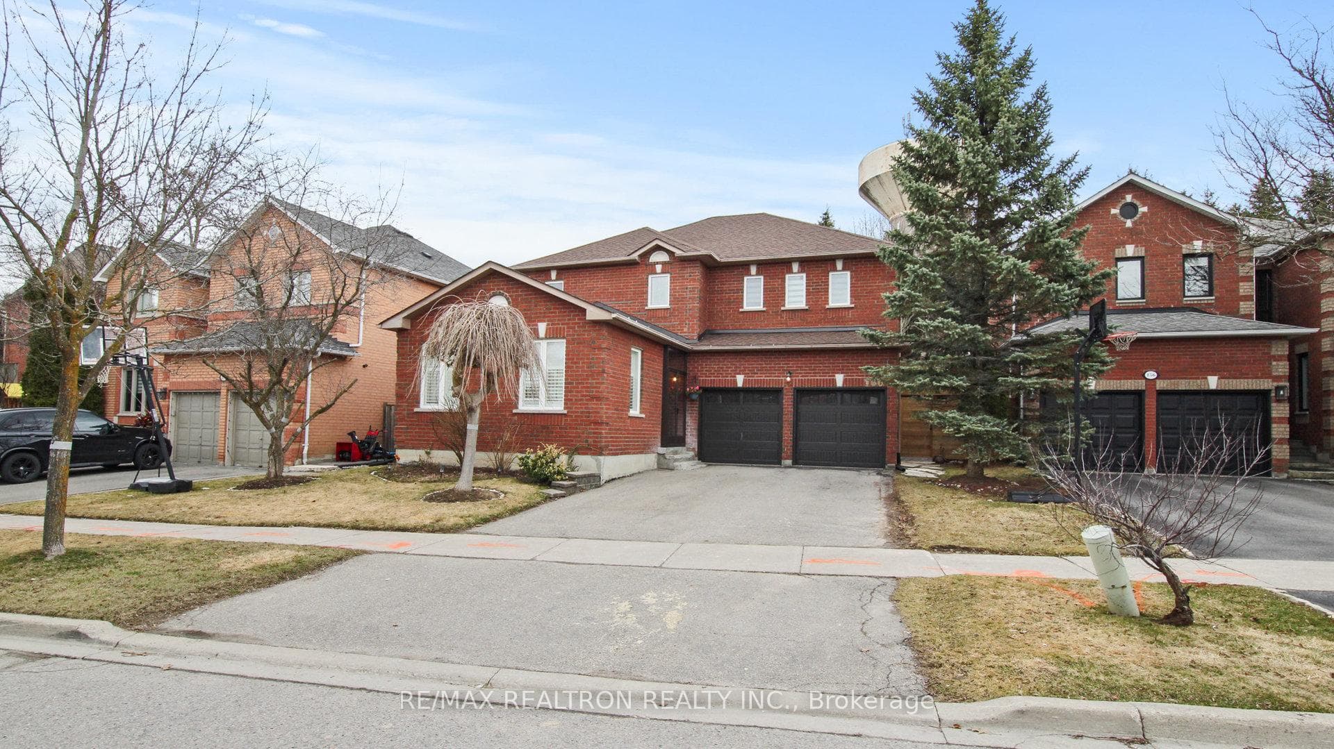 160 Carlyle Crescent, Aurora, ON L4G 6P8 - Photo 1