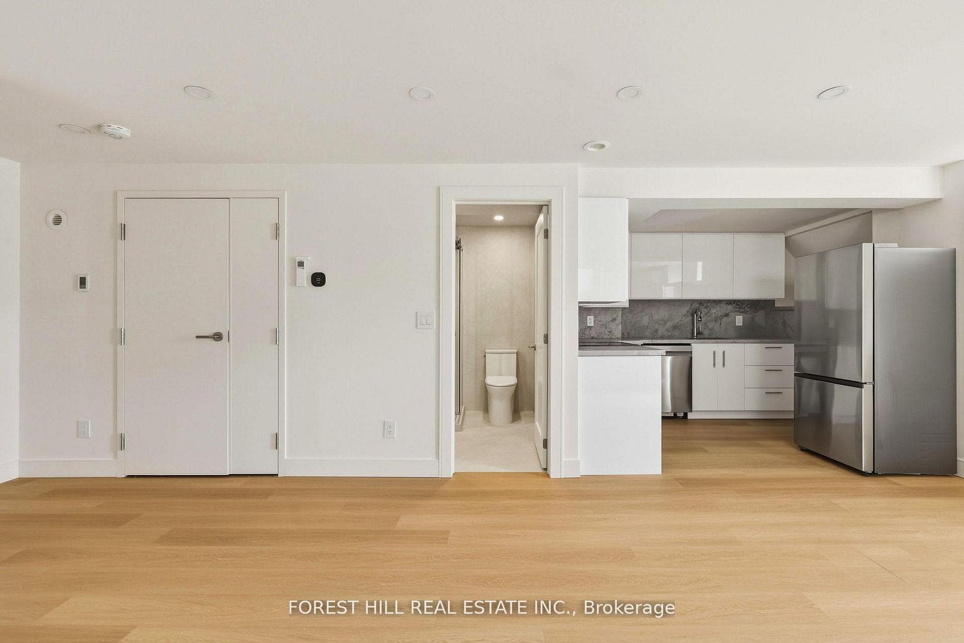 250 HALLAM Street Unit Lower, Bloor West Village / Swansea, ON M6H 1Y1 - Photo 1