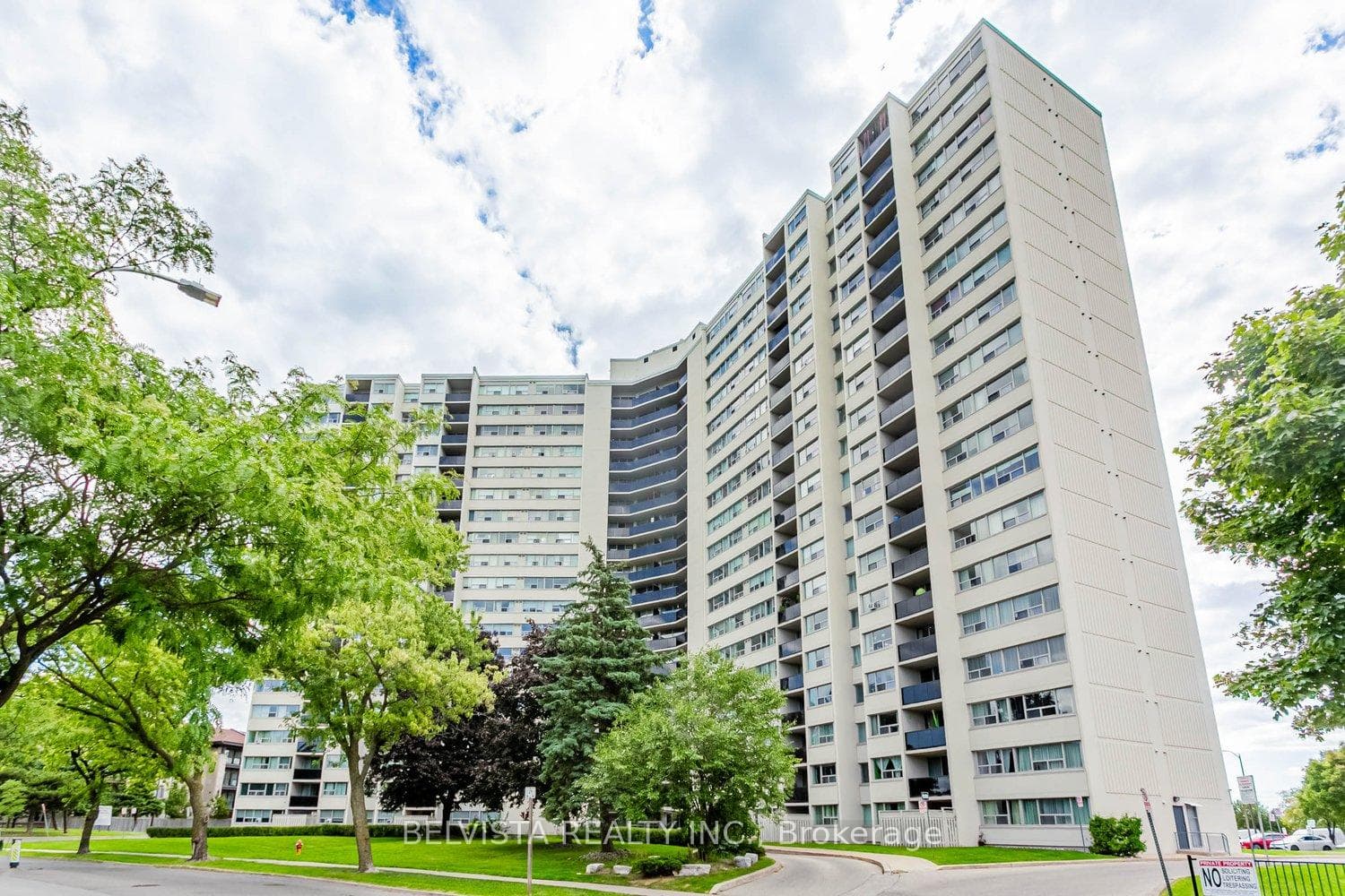530 Lolita Gardens Unit 508, Mississauga