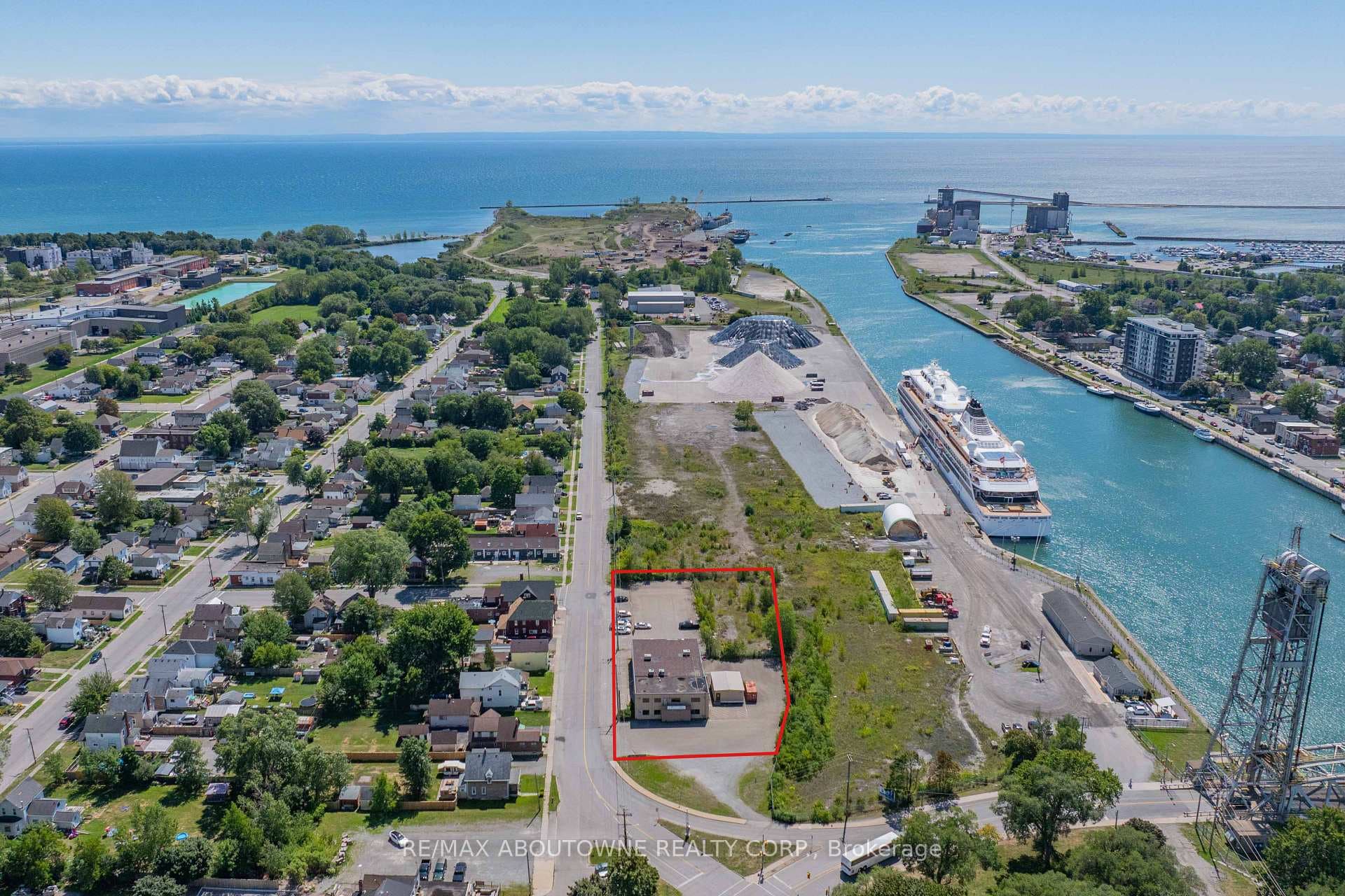 198 Welland Street, Port Colborne, ON L3K 5V8 - Photo 1