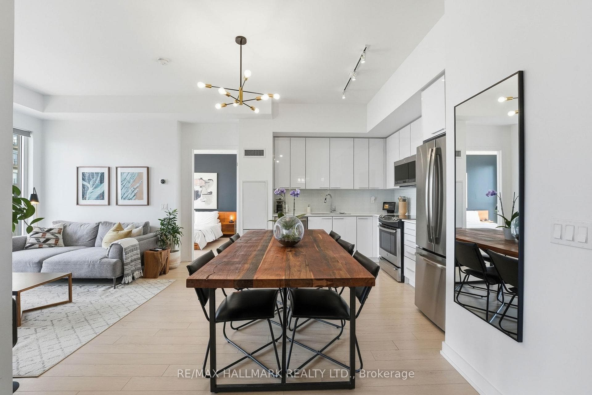 10 Park Lawn Road Unit 4310, Liberty Village / Parkdale / South Parkdale, ON M8V 0H9 - Photo 1