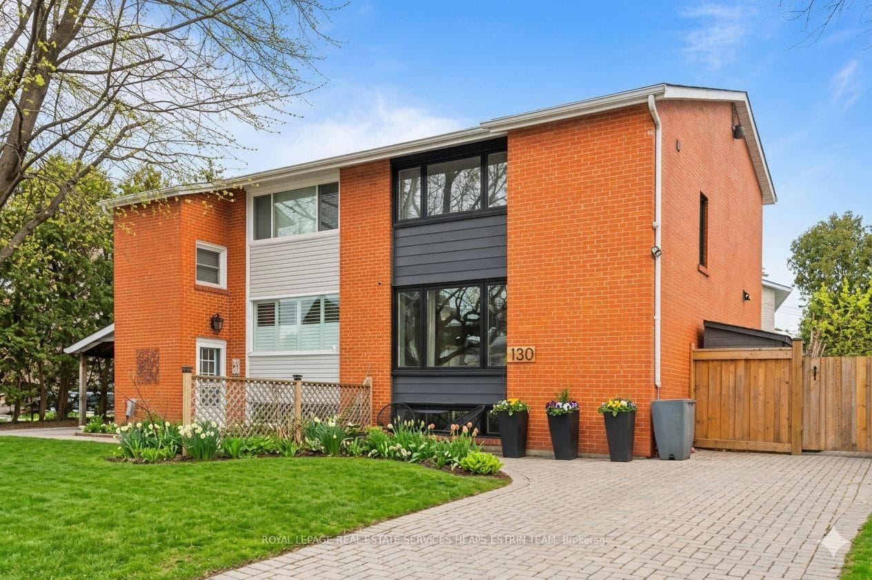 130 Barber Greene Road, Don Mills / Parkwoods / Victoria Village, ON M3C 2A5 - Photo 1