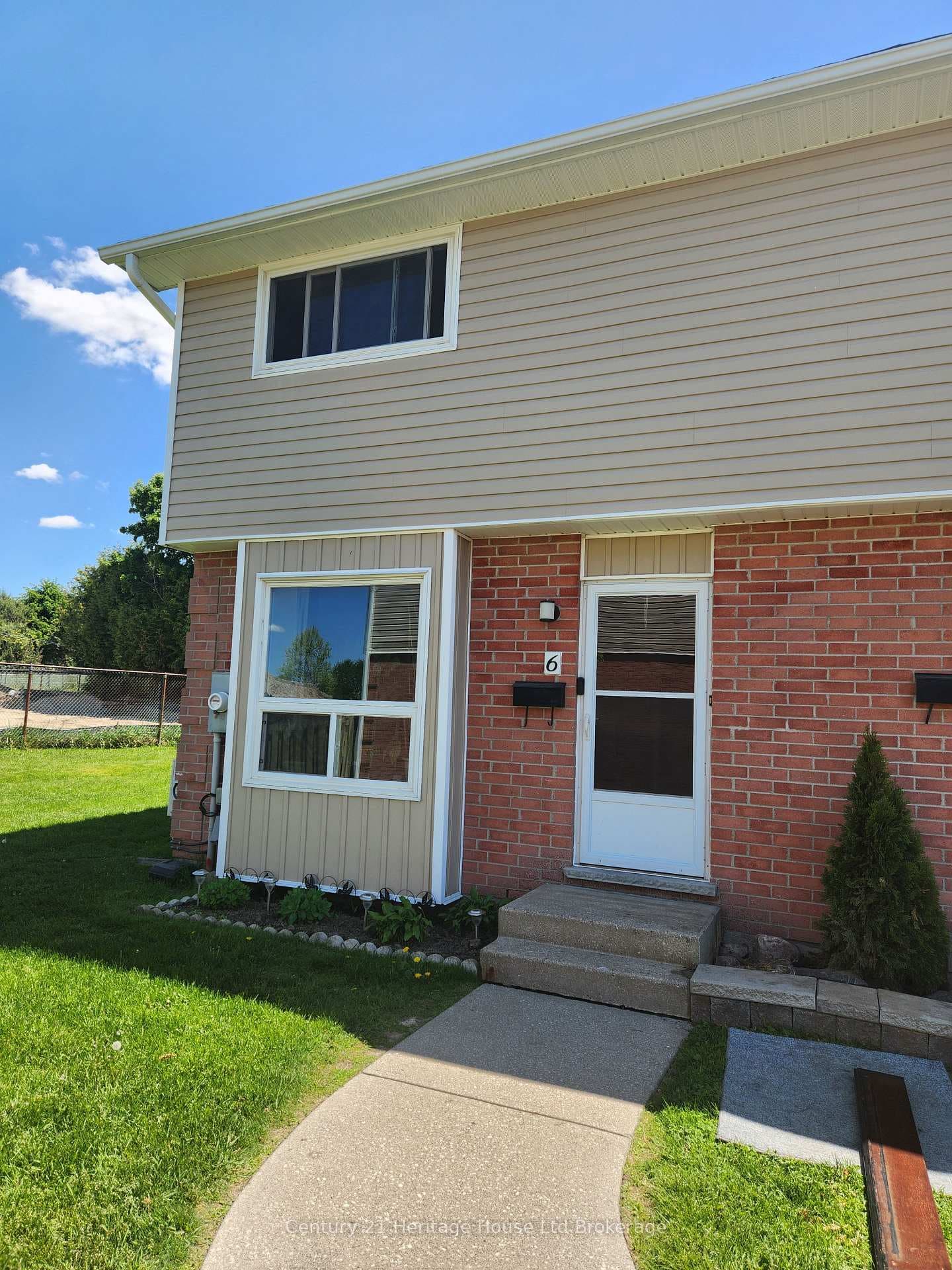 380 Springbank Avenue Unit 6, Woodstock, ON N4T 1L8 - Photo 1