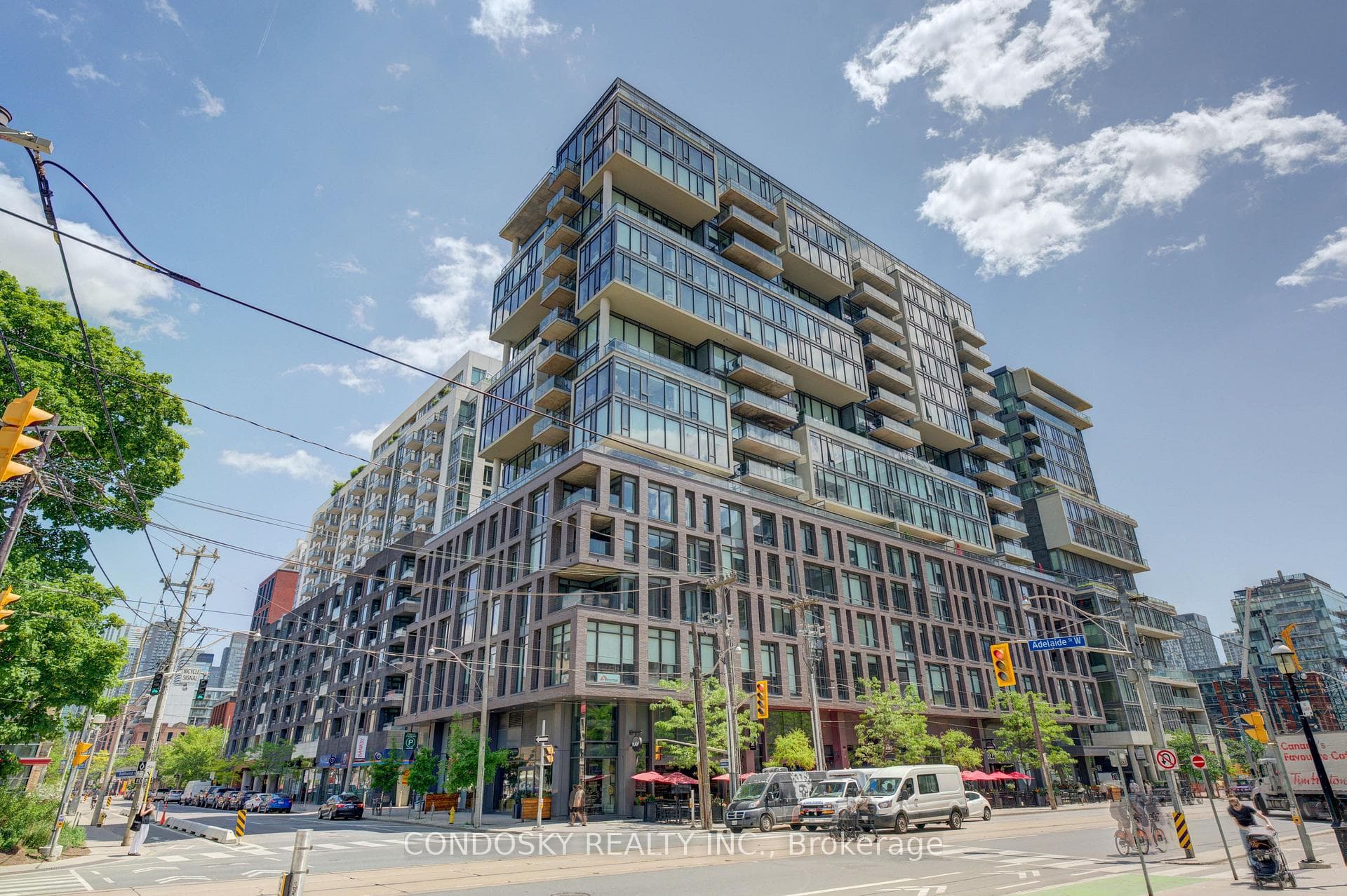 111 Bathurst Street Unit 521, Downtown Toronto / Waterfront, ON M5V 0M9 - Photo 1