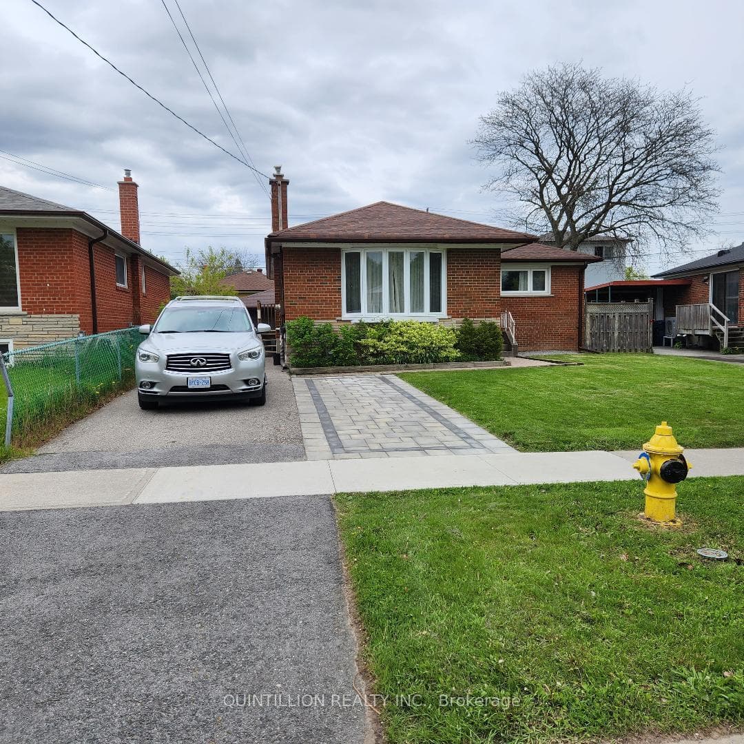 17 Tordale Crescent, Scarborough (West Hill / Highland Creek), ON M1P 3X4 - Photo 1