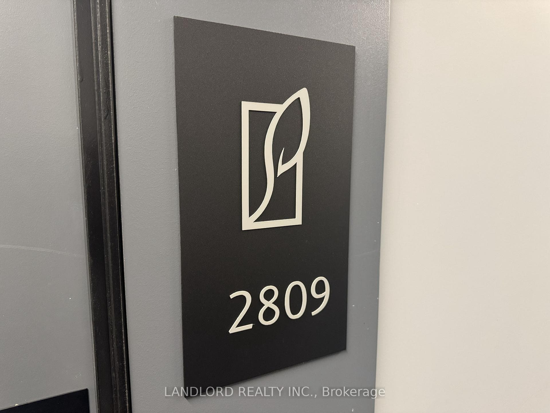 4130 Parkside Village Drive Unit 2809, Mississauga, ON L5B 3M8 - Photo 1