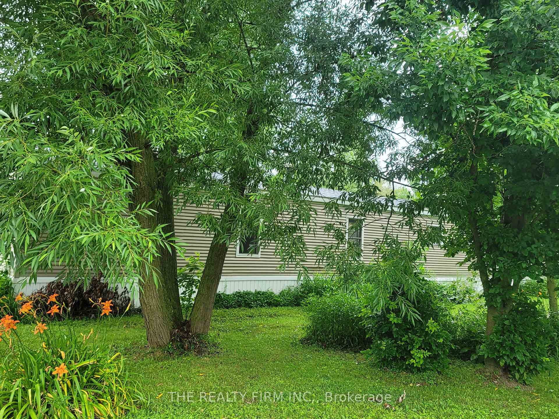 75049 Hensall Road Unit 18, Huron East, ON N0K 1W0 - Photo 1