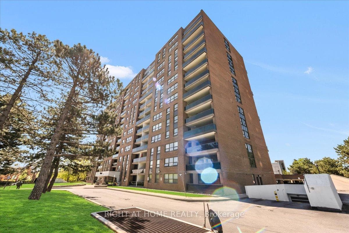 4 Lisa Street Unit 412, Brampton, ON L6T 4B6 - Photo 1