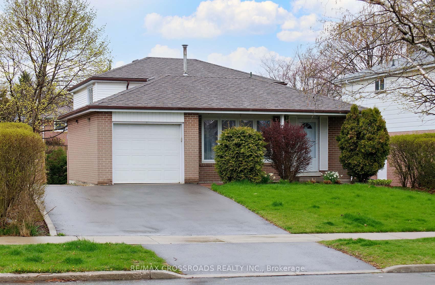 212 Catalina Drive, Scarborough Town Centre, ON M1E 1B7 - Photo 1