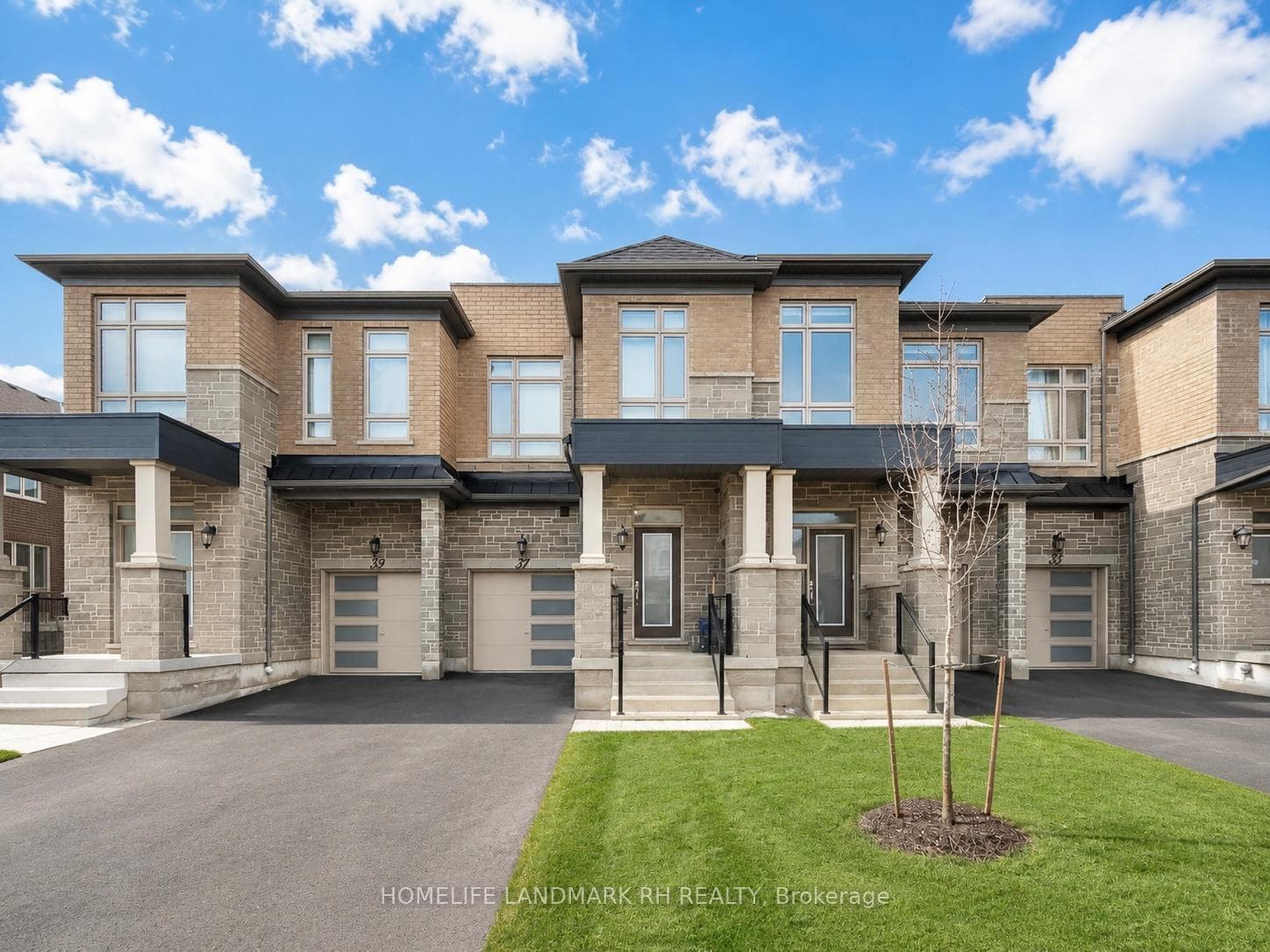 37 Schmeltzer Crescent, Richmond Hill, ON L4E 1K9 - Photo 1