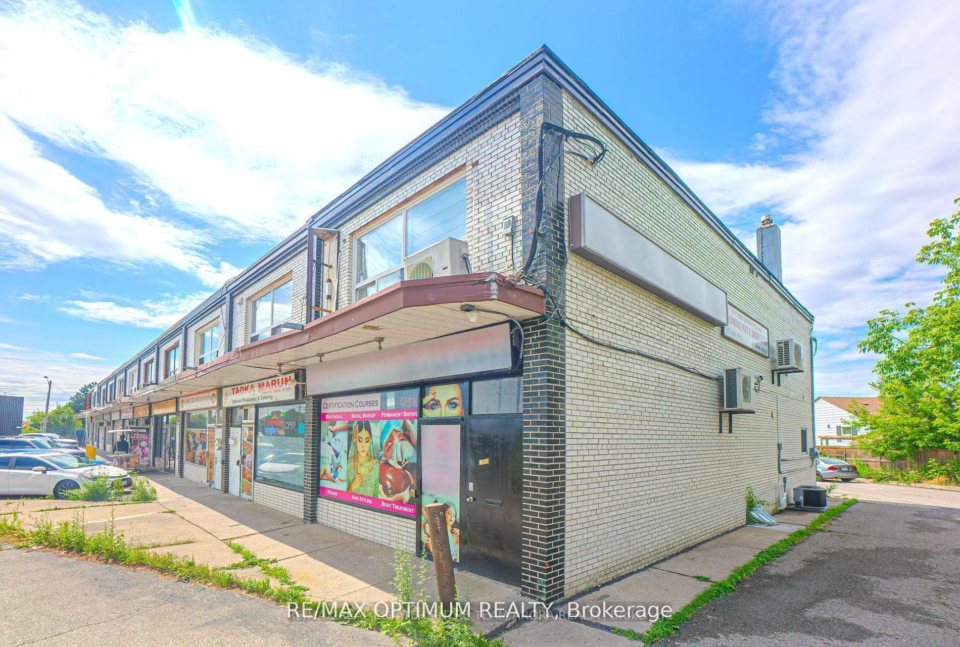 7060 Airport Road, Mississauga, ON L4T 2G8 - Photo 1