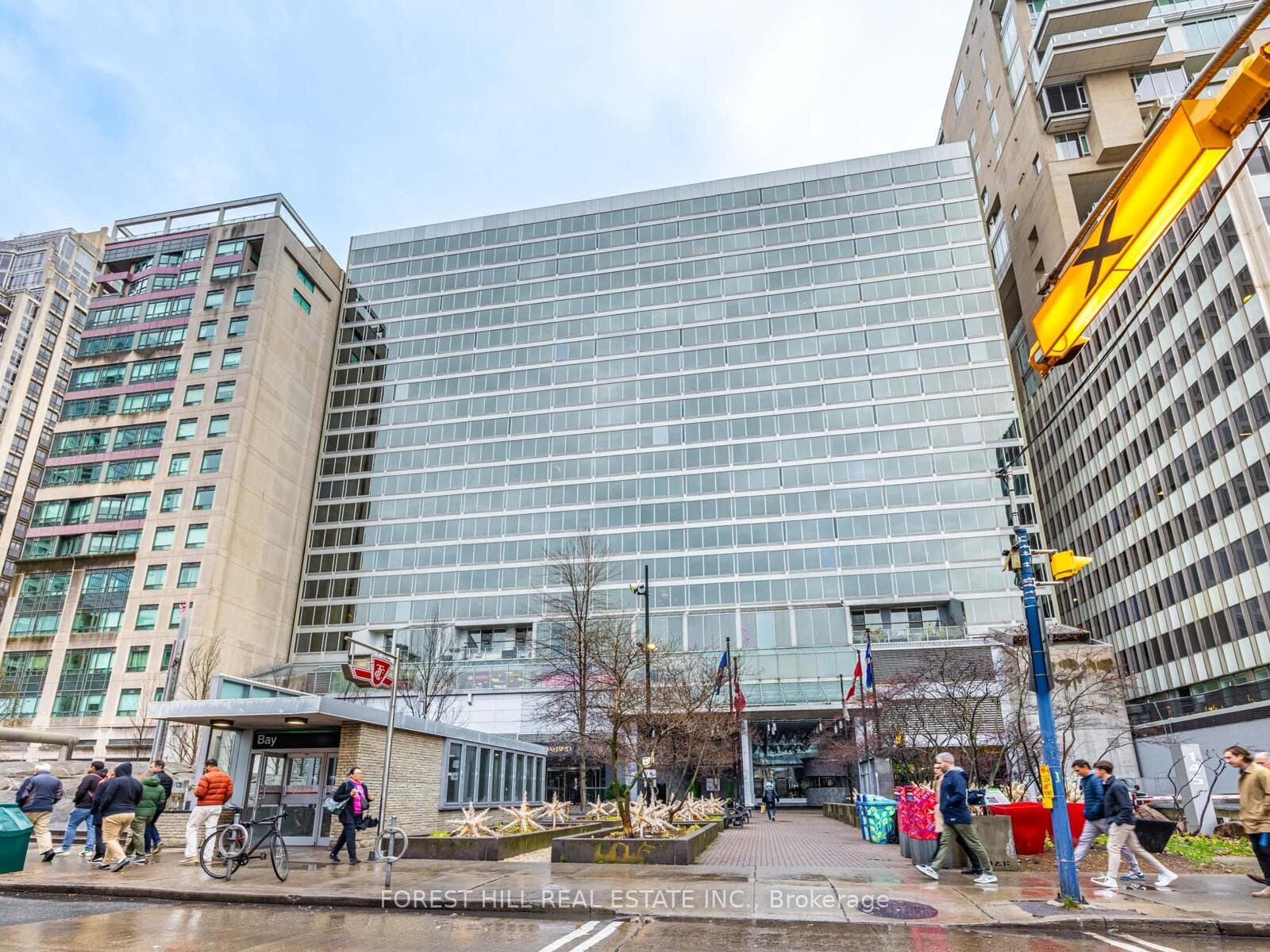 110 Bloor Street Unit 1306, Annex / Yorkville / Summerhill, ON M5S 2W7 - Photo 1
