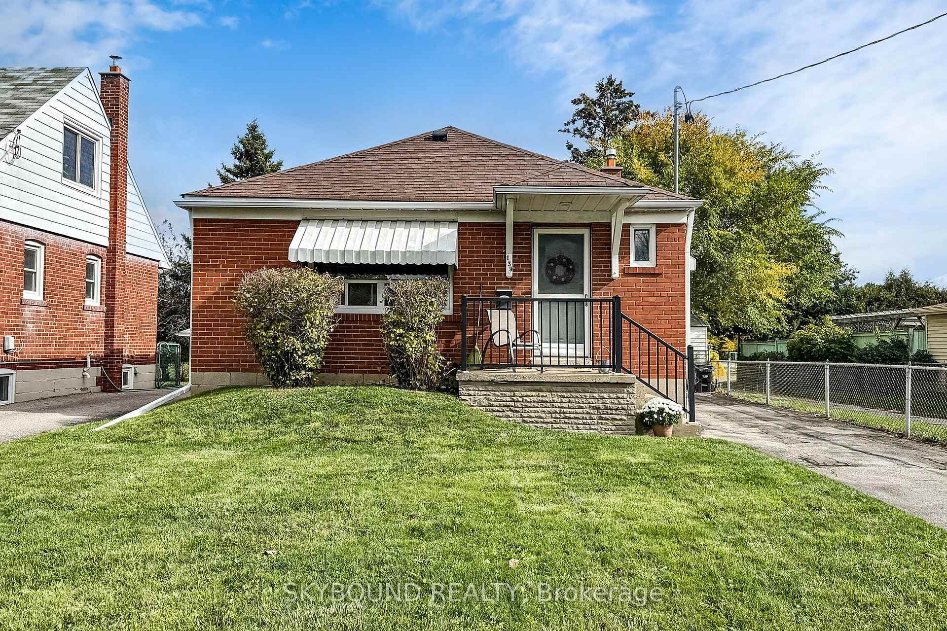 139 Tower Drive, Dorset Park / Kennedy Park, ON M1R 3P6 - Photo 1