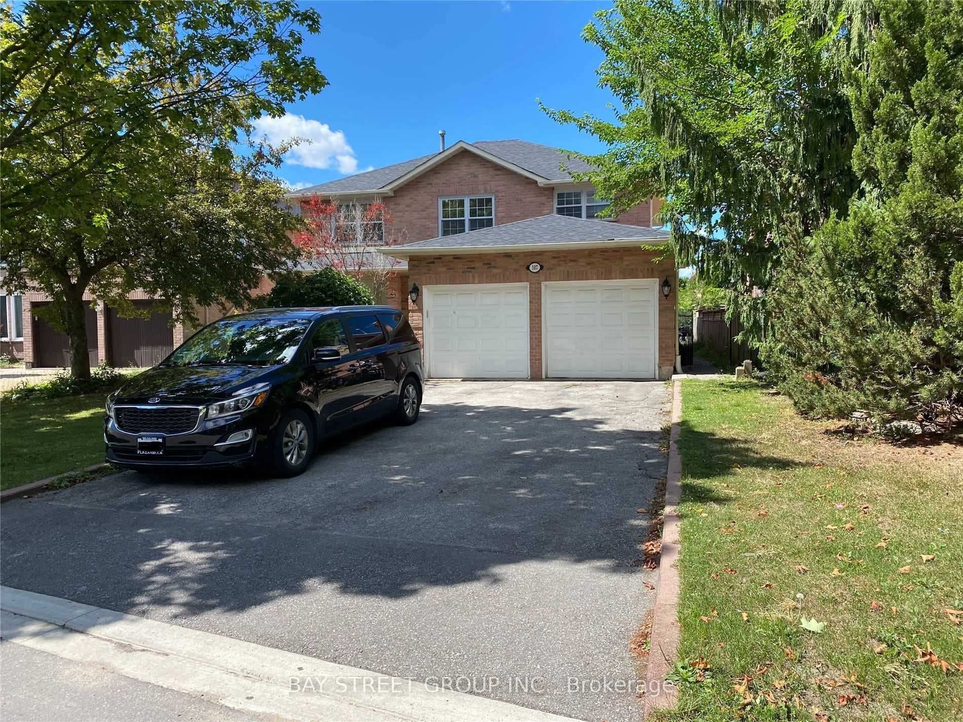 107 Stave Cres Crescent, Richmond Hill, ON L4C 9J2 - Photo 1