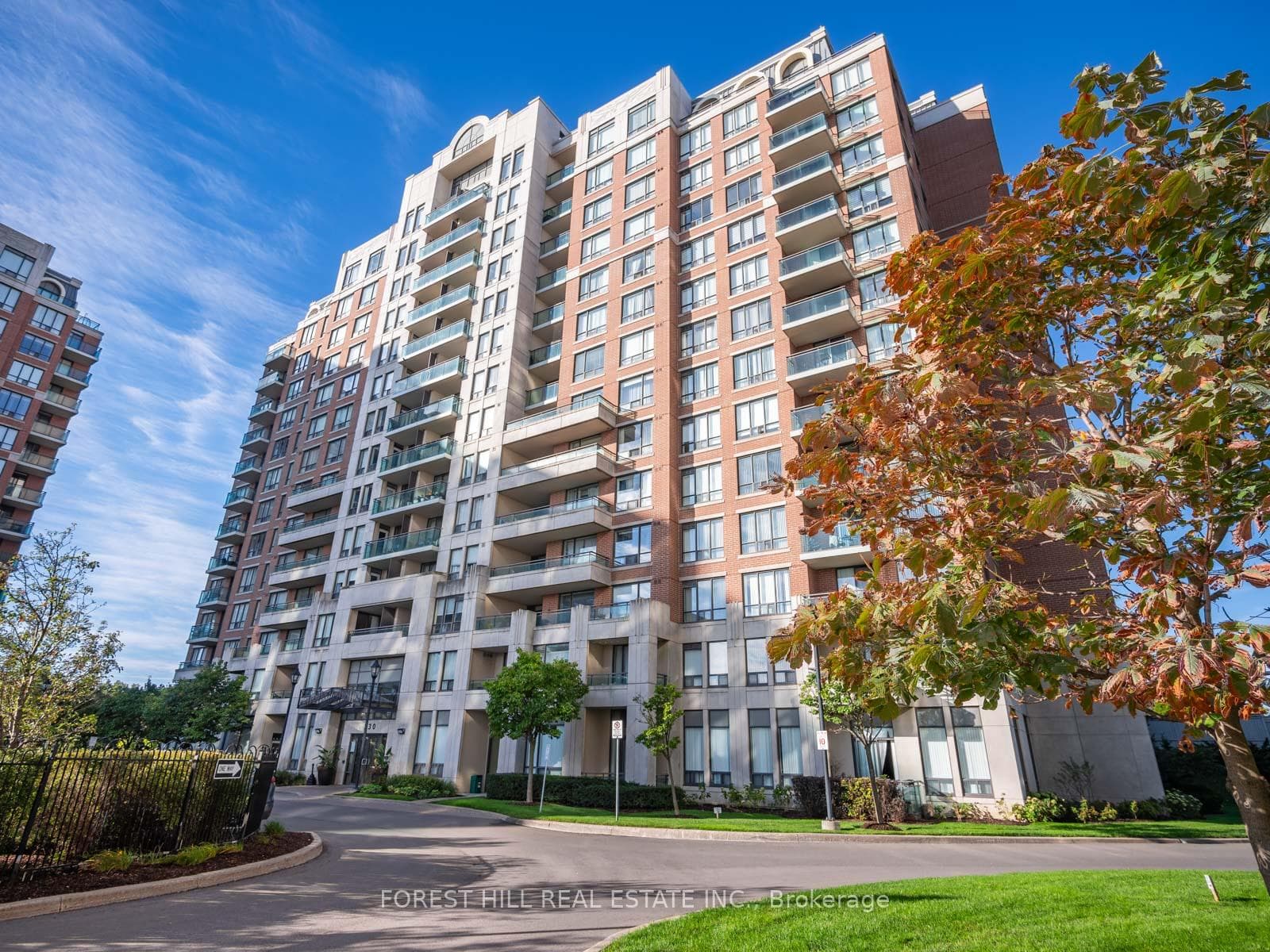 330 Red Maple Road Unit 211, Richmond Hill, ON L4C 0T6 - Photo 1