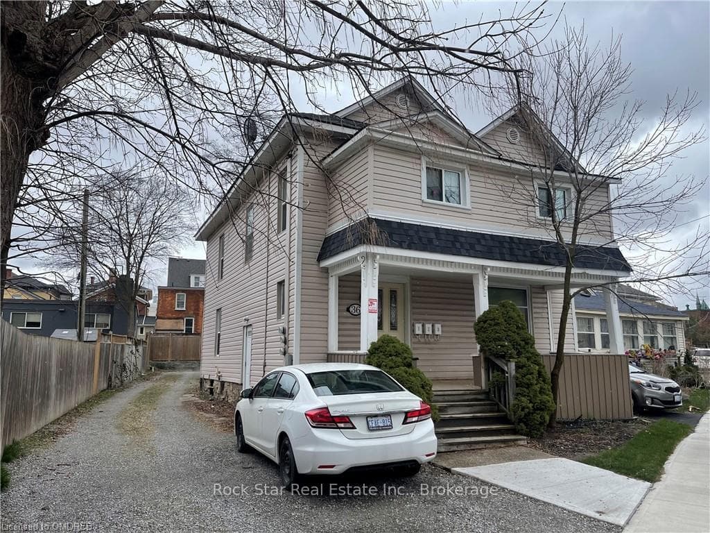 36 LAKE Street Unit 3, St. Catharines, ON L2R 5W8 - Photo 1