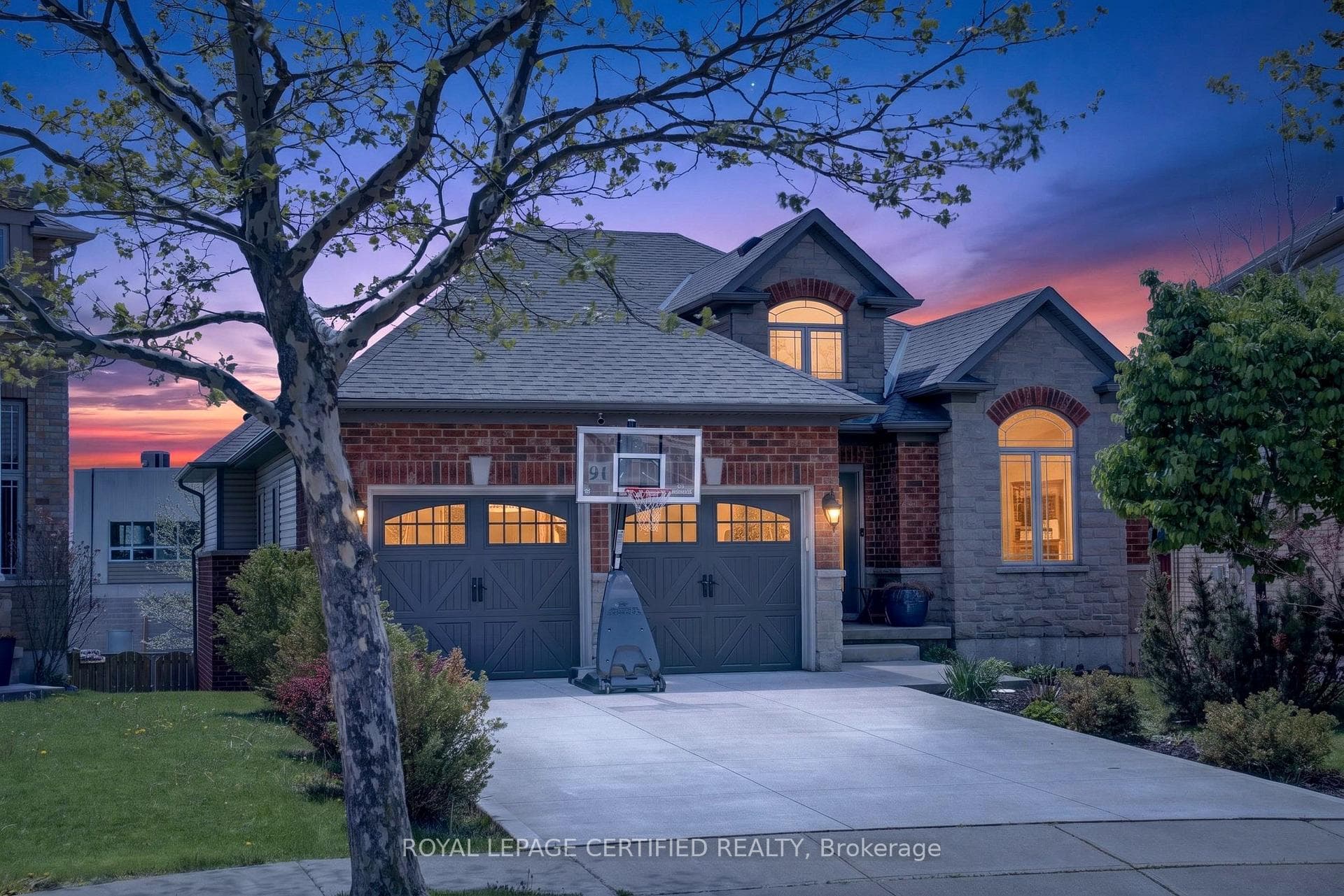 91 Candlewood Drive, Hamilton