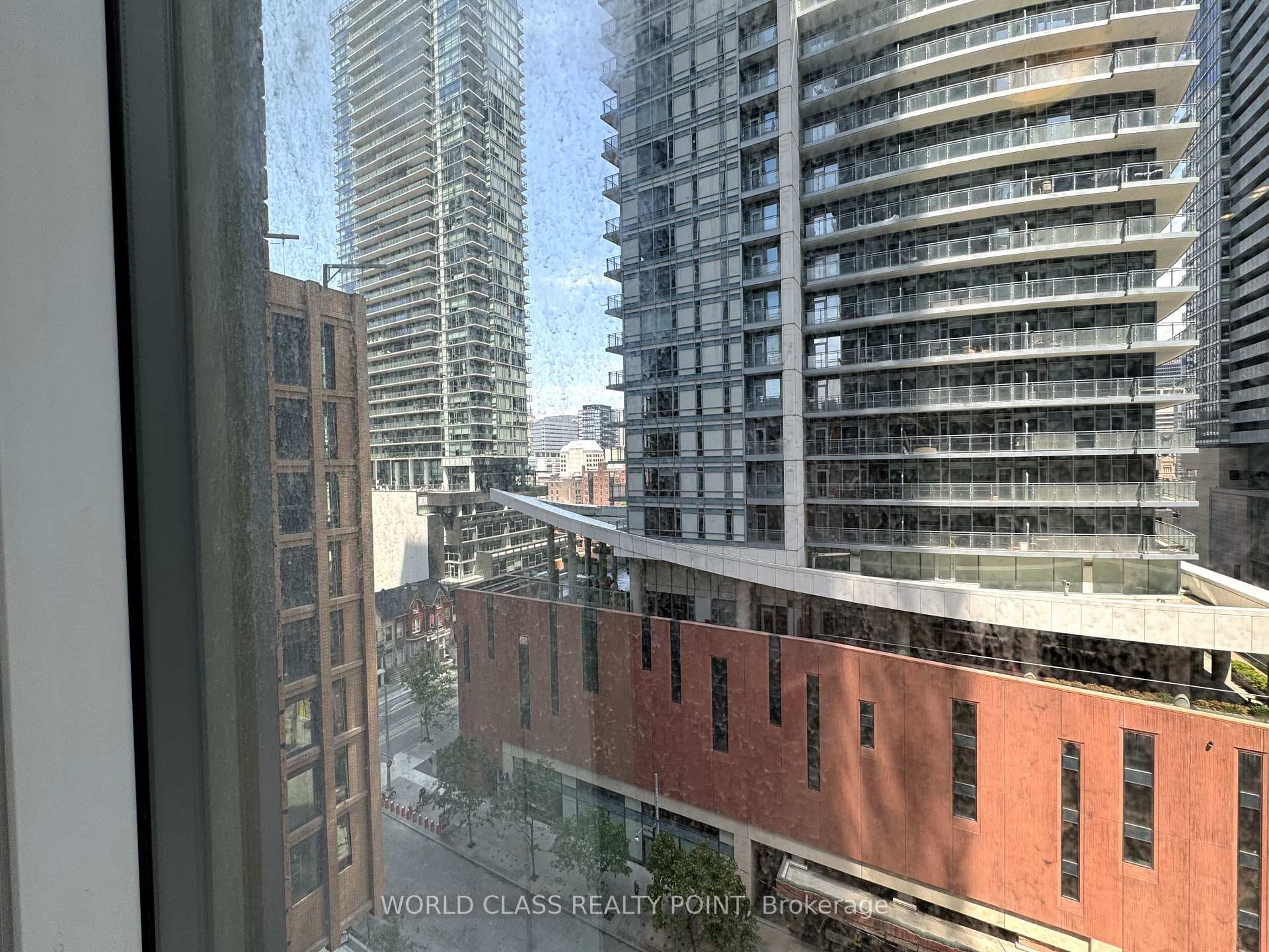 8 Widmer Street Unit 1106, Toronto C01