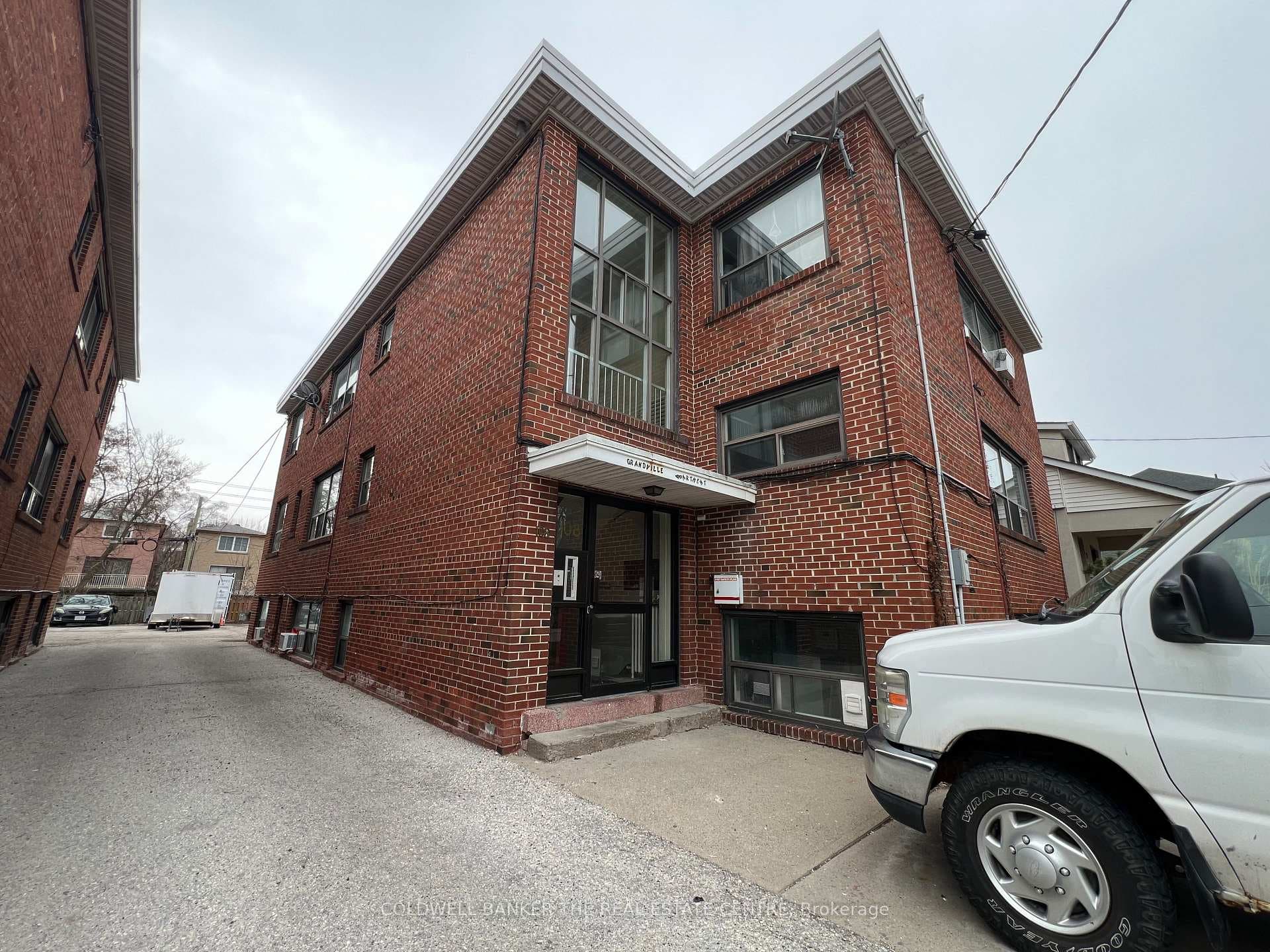 108 Grandville Avenue Unit 7, Keelesdale / Eglinton West, ON M6N 4V2 - Photo 1