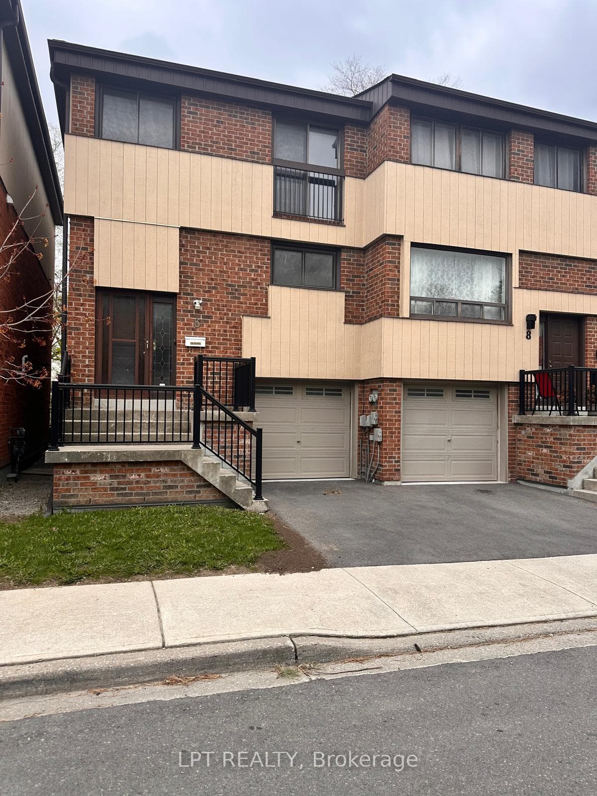 6 Maple Branch Pathway, Etobicoke (Kingsview Village / Humber Heights), ON M9P 3T5 - Photo 1