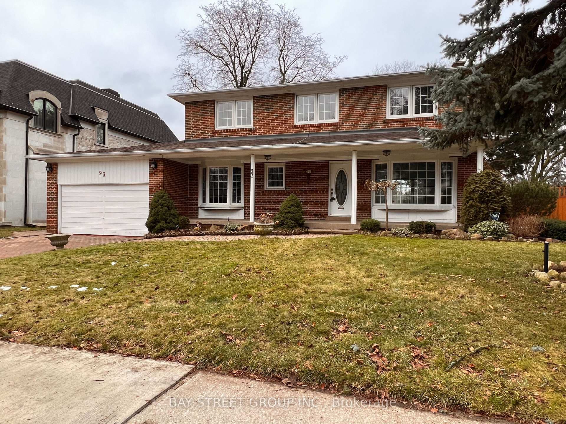 93 Lord Seaton Road, Bridle Path / York Mills / Hoggs Hollow, ON M2P 1K7 - Photo 1