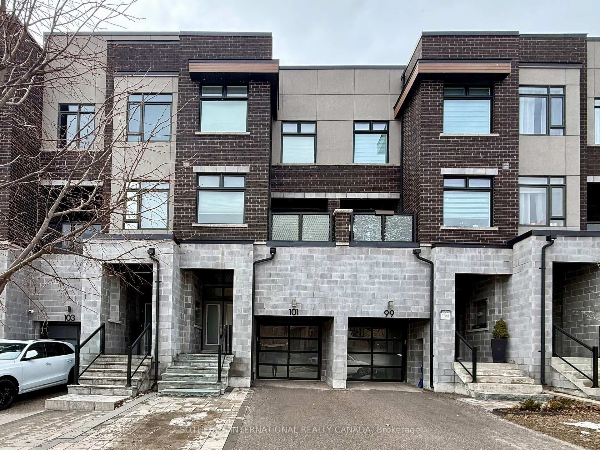 101 Glengarry Crescent, Vaughan, ON L6A 4Z5 - Photo 1