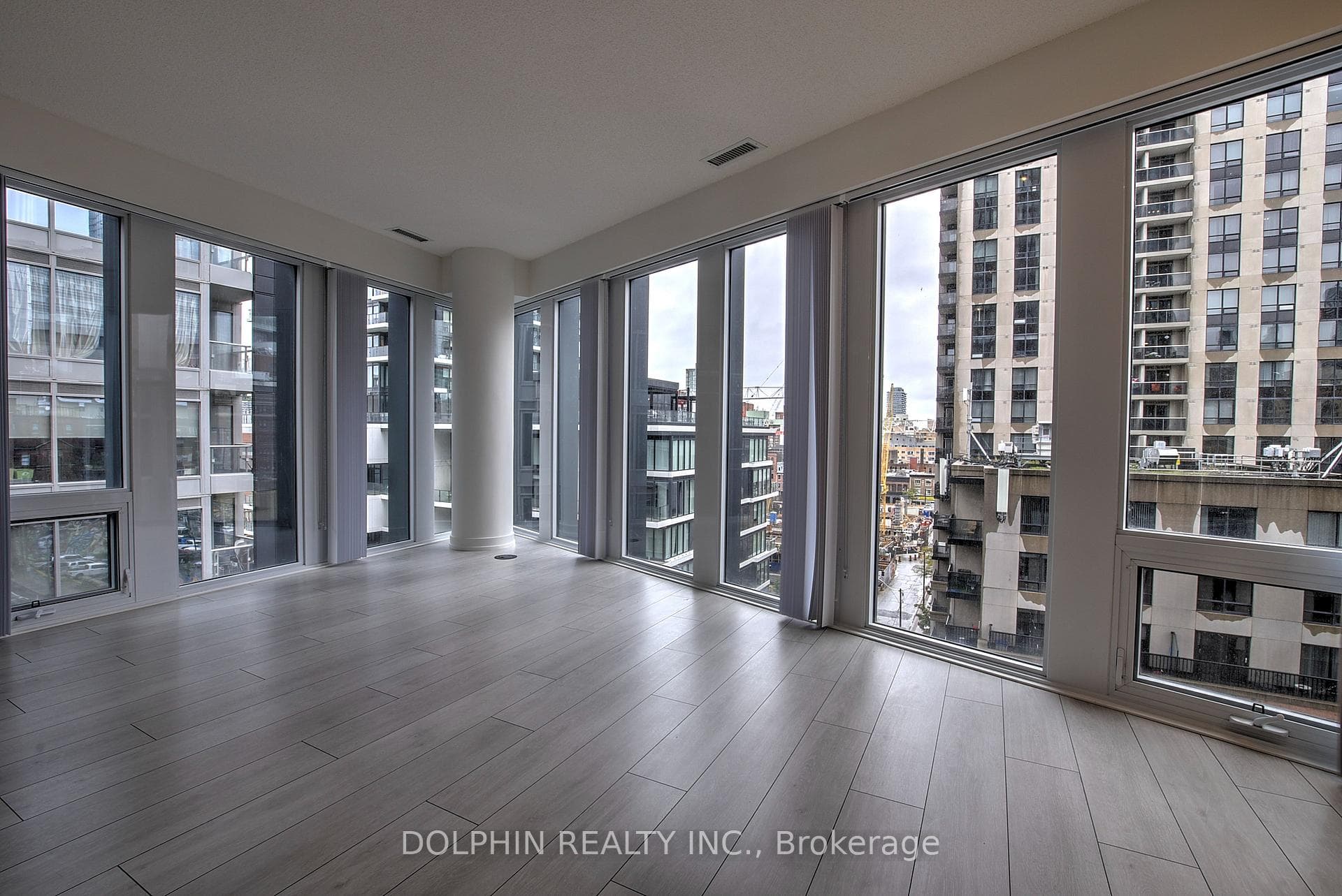 60 Shuter Street Unit 802, Regent Park / Cabbagetown / St. James Town, ON M5B 1A8 - Photo 1