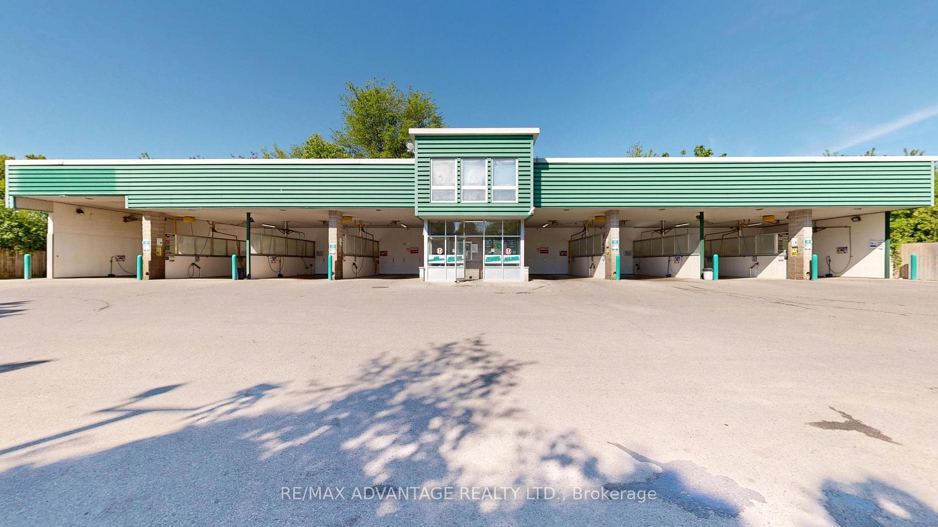 1754 Dundas Street, London East, ON N5W 3E2 - Photo 1