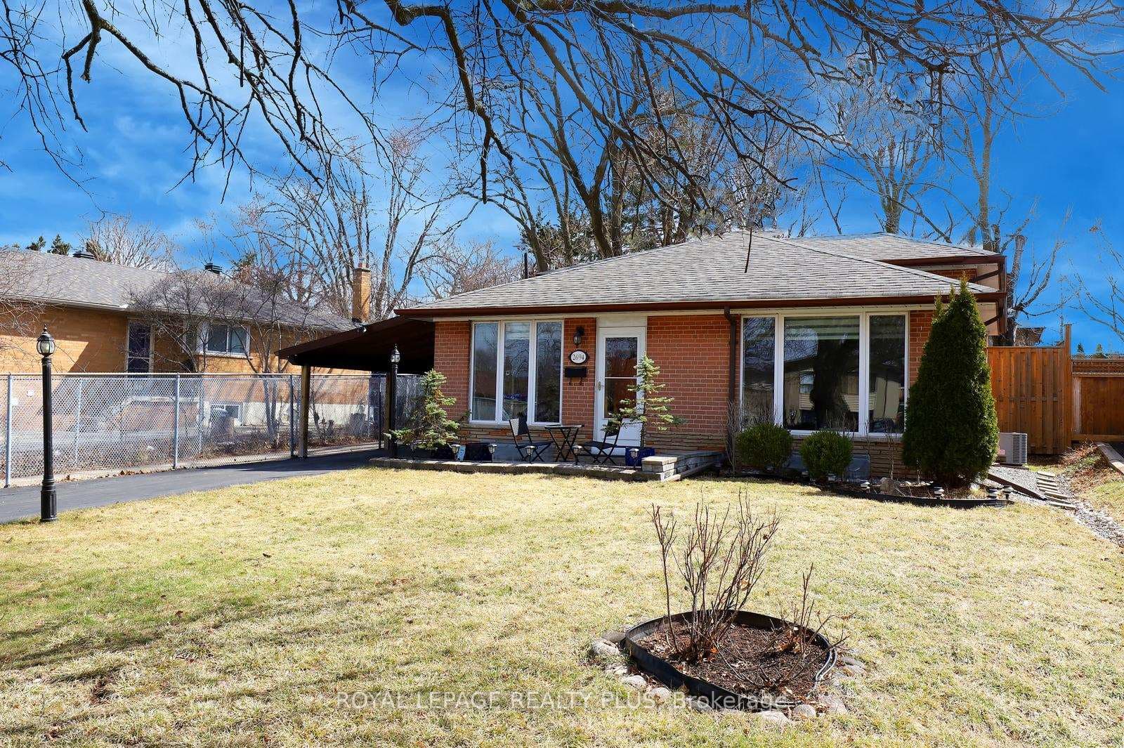 2694 Truscott Drive, Mississauga, ON L5J 2B7 - Photo 1