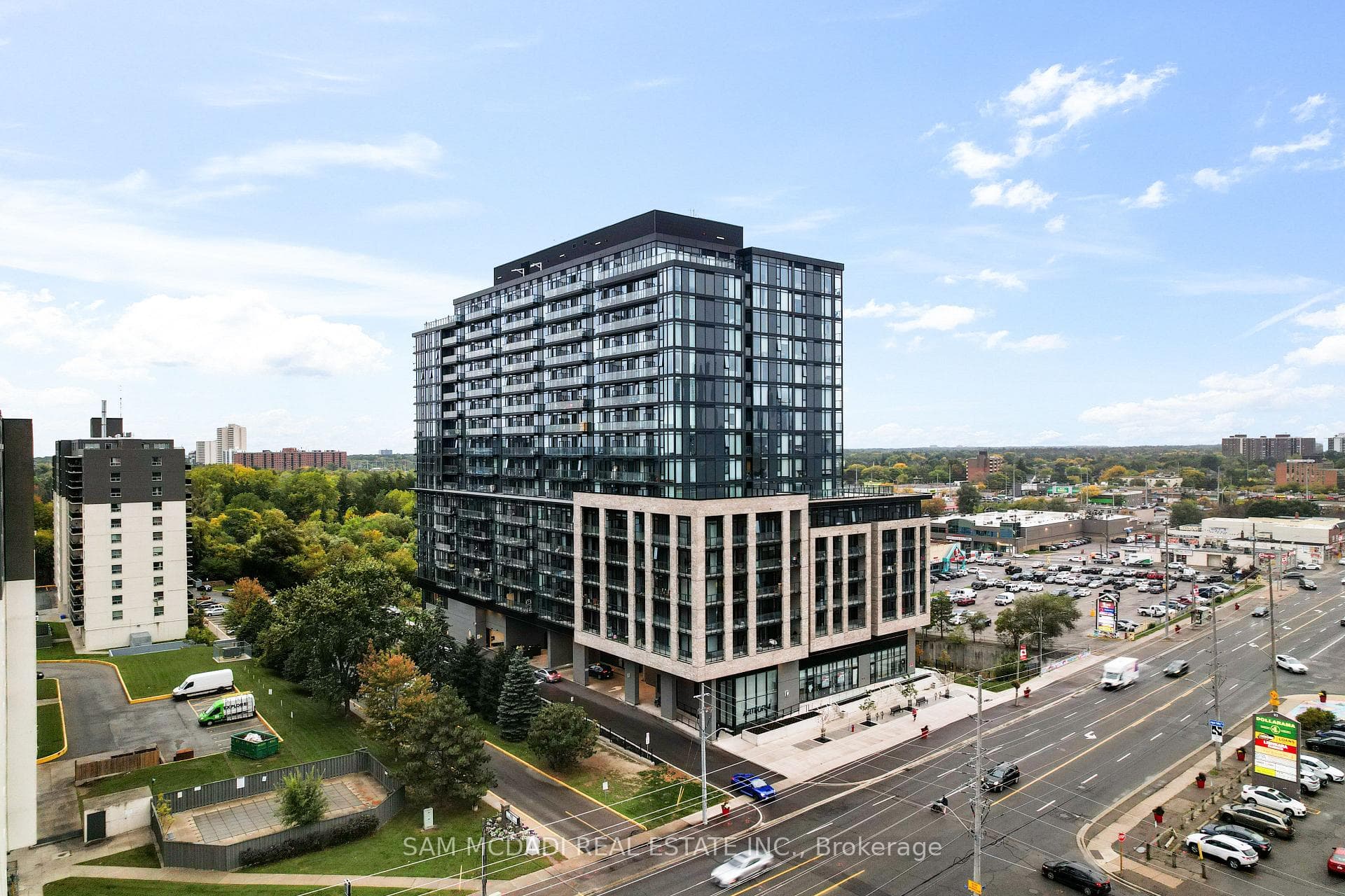 86 Dundas Street Unit 1513, Mississauga, ON L5A 0B1 - Photo 1