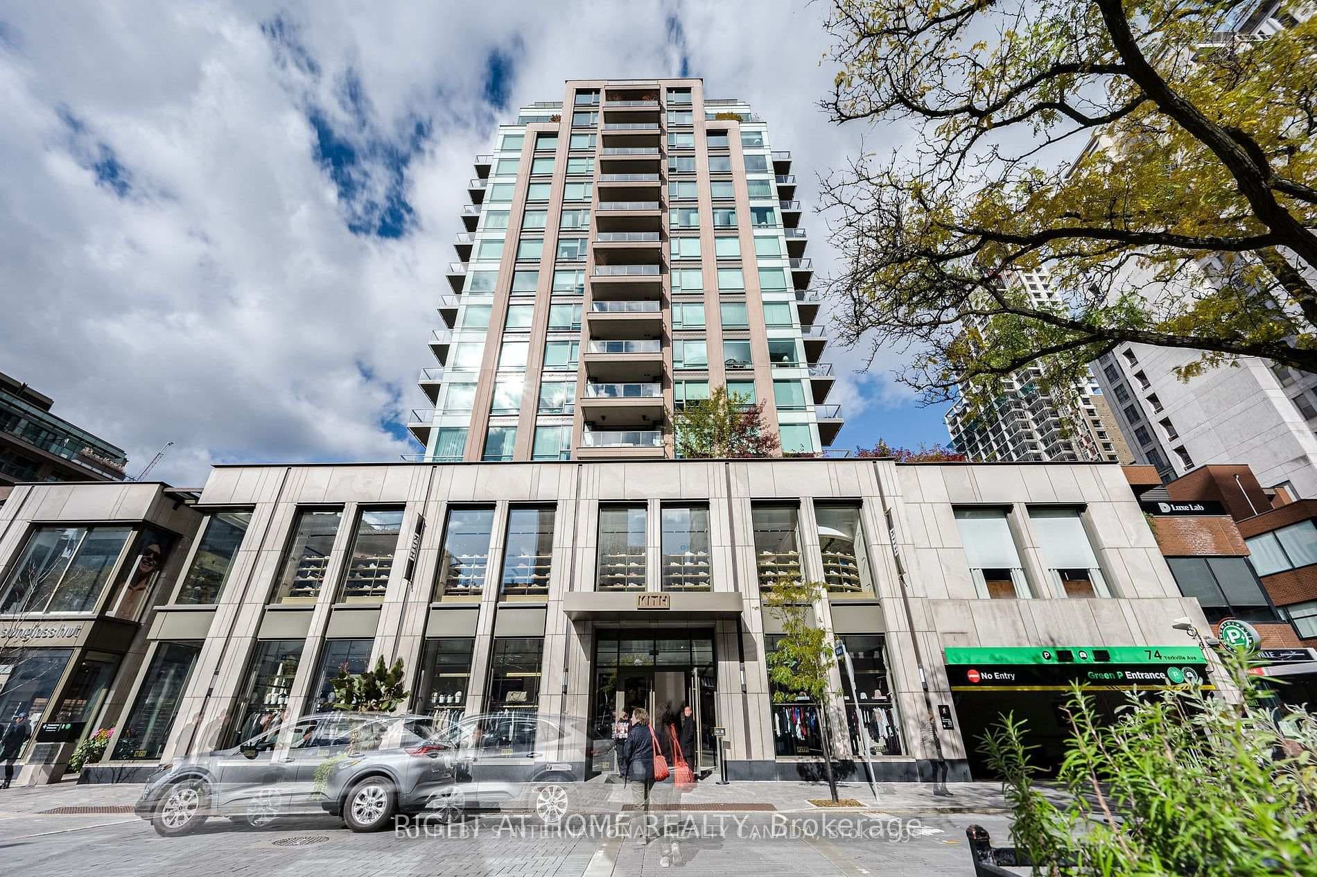 80 Yorkville Avenue Unit 1402, Annex / Yorkville / Summerhill, ON M5R 2C2 - Photo 1