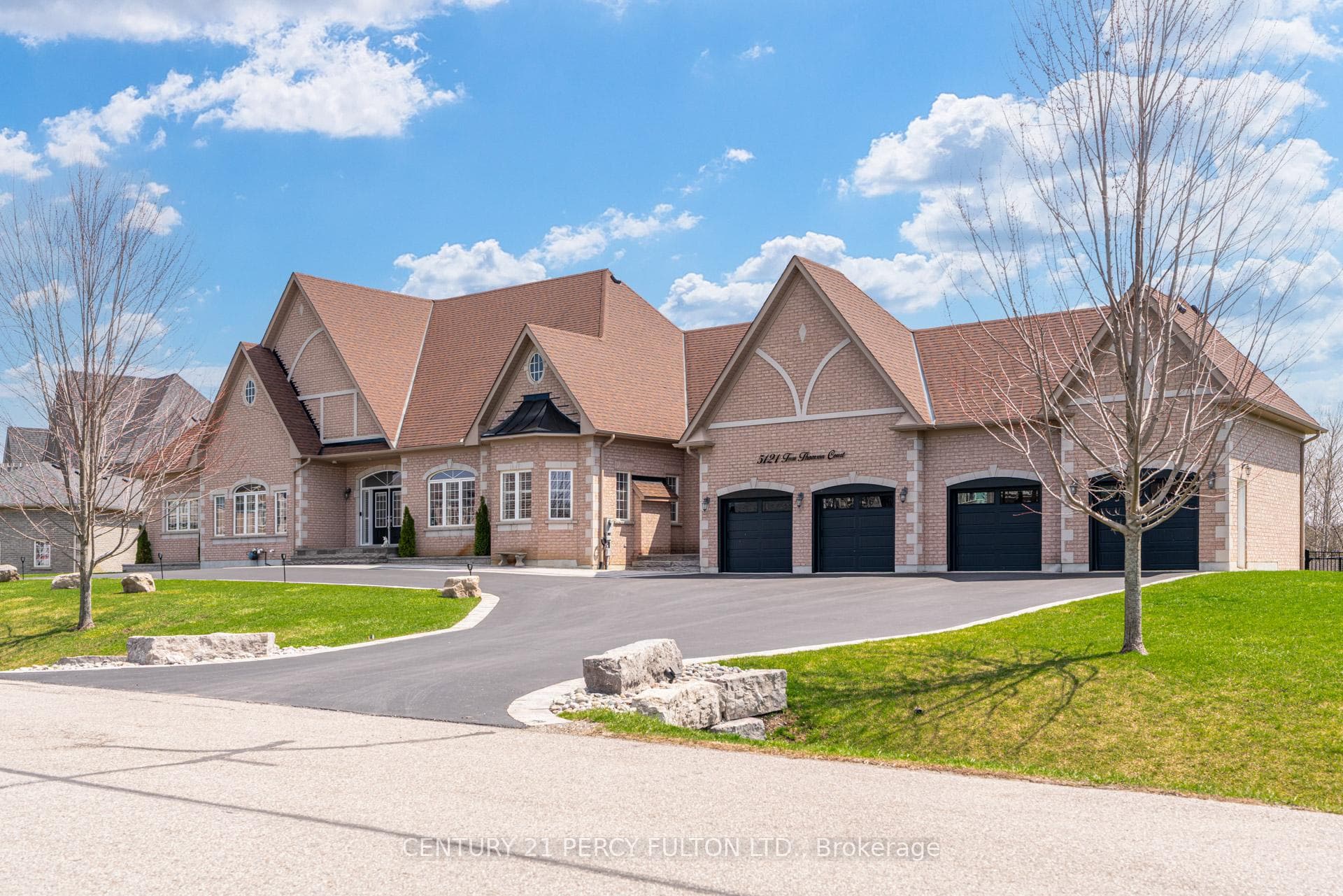 5121 Tom Thomson Court, Pickering, ON L1Y 0A1 - Photo 1