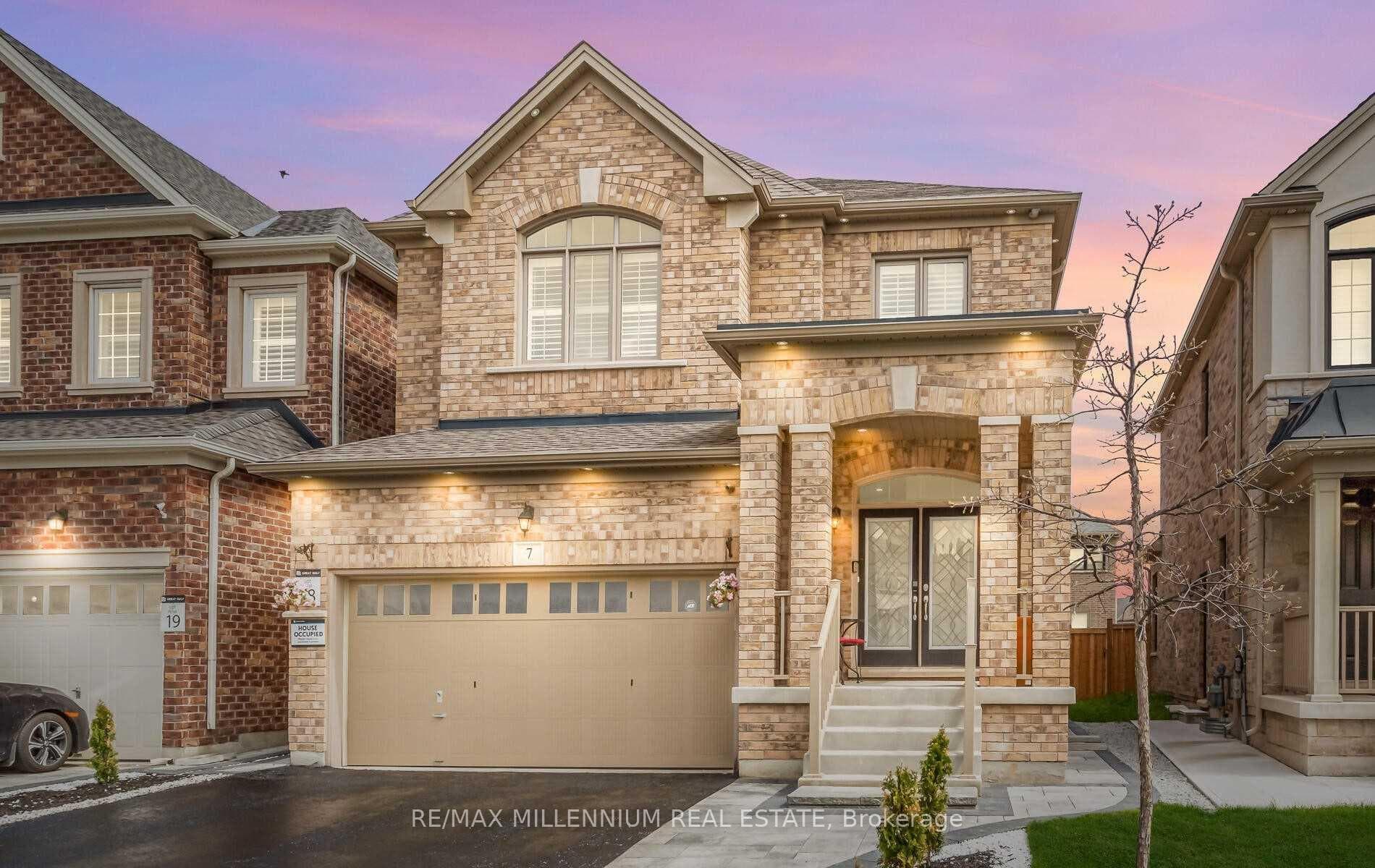 7 Vetch Street, Brampton, ON L6Y 0E3 - Photo 1