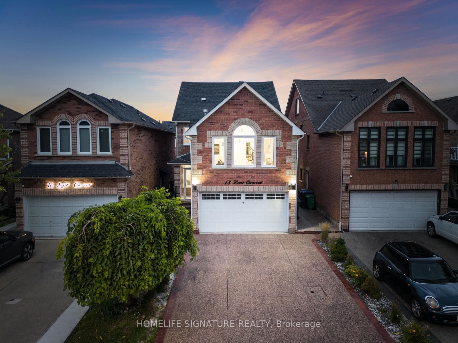 18 Lent Crescent, Brampton, ON L6Y 5E5 - Photo 1
