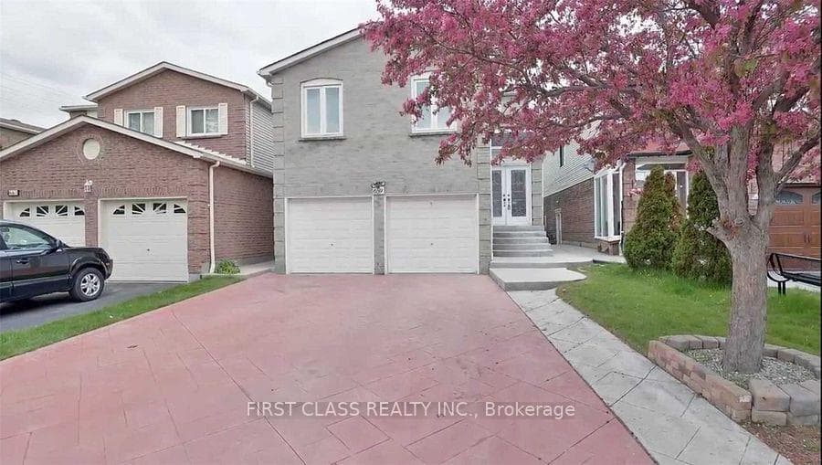 659 Thamesford Terrace, Mississauga, ON L5R 2B8 - Photo 1