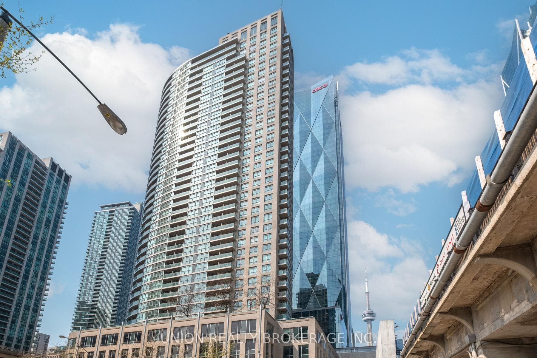 18 Yonge Street Unit 606, Toronto C01