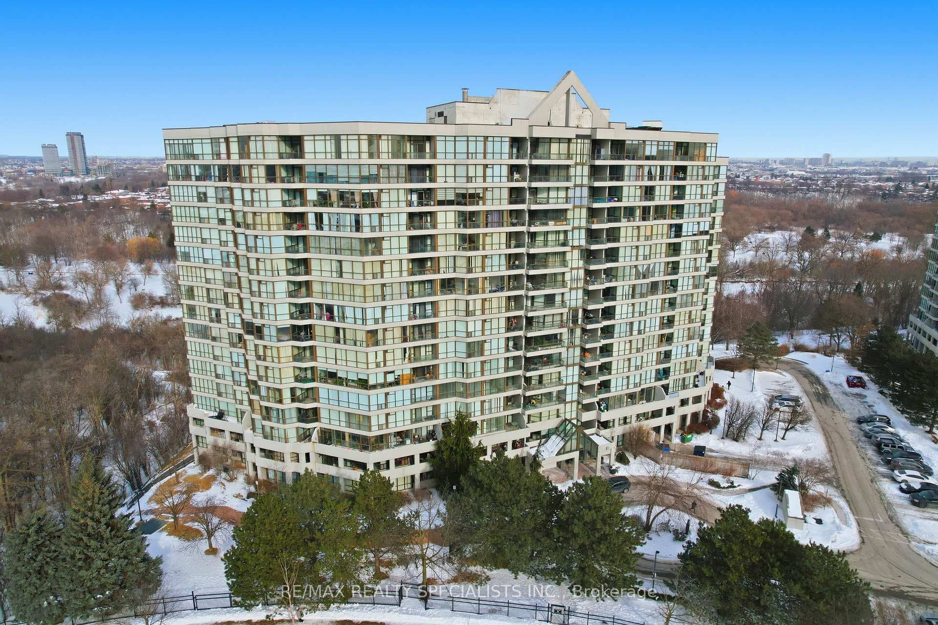 1 Rowntree Road Unit 1707, Etobicoke (West Mall / Rexdale), ON M9V 5G7 - Photo 1