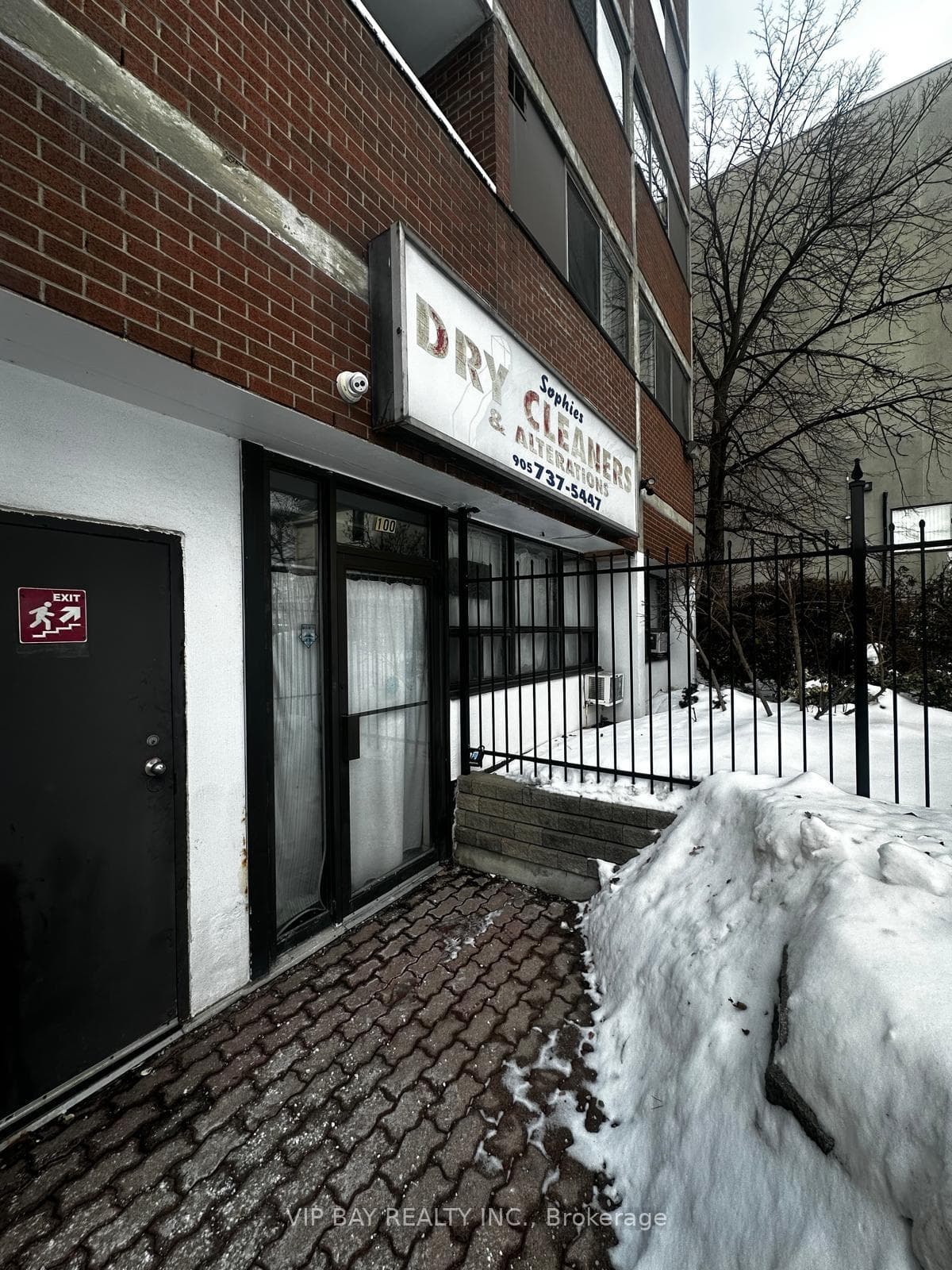 10330 Yonge Street Unit 100, Richmond Hill, ON L4C 5N1 - Photo 1