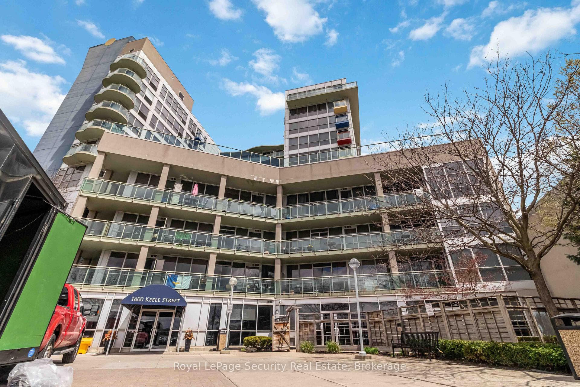 1600 Keele Street Unit 911, Keelesdale / Eglinton West, ON M6N 5J1 - Photo 1